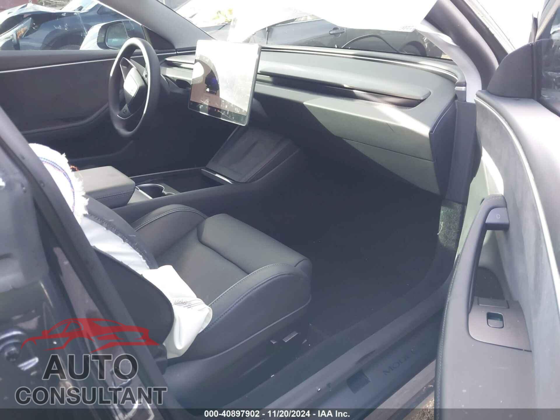 TESLA MODEL 3 2024 - 5YJ3E1ET2RF796238