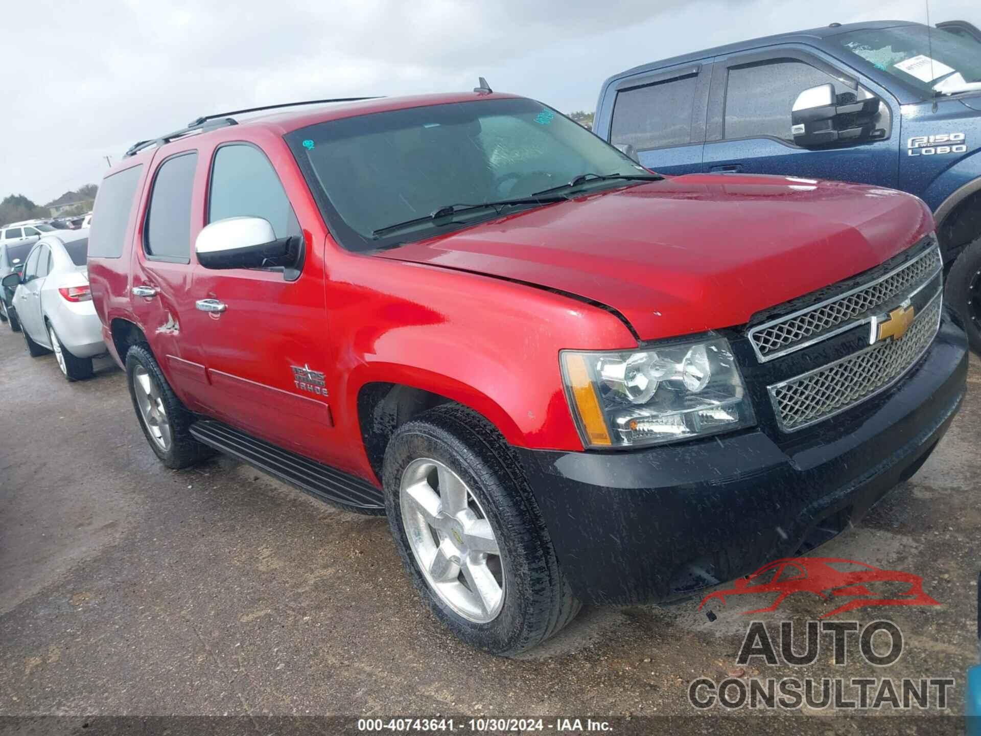 CHEVROLET TAHOE 2013 - 1GNSCAE05DR376572