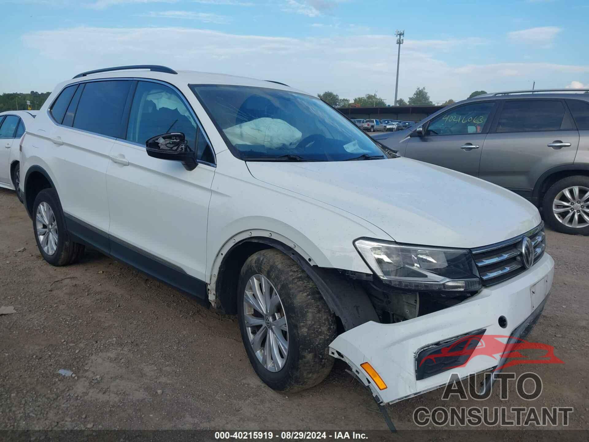 VOLKSWAGEN TIGUAN 2018 - 3VV2B7AX6JM035424