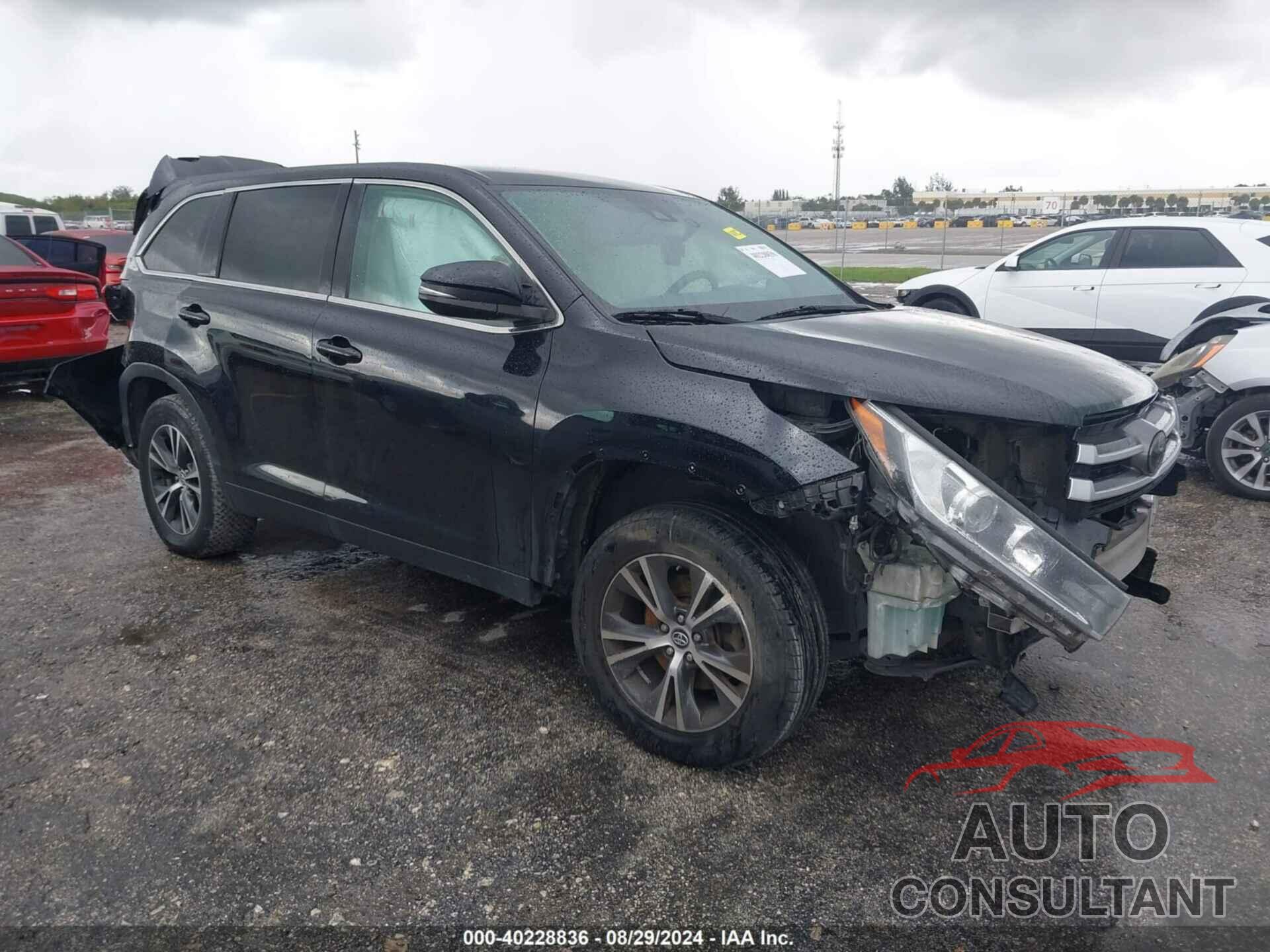 TOYOTA HIGHLANDER 2019 - 5TDZZRFH2KS313002