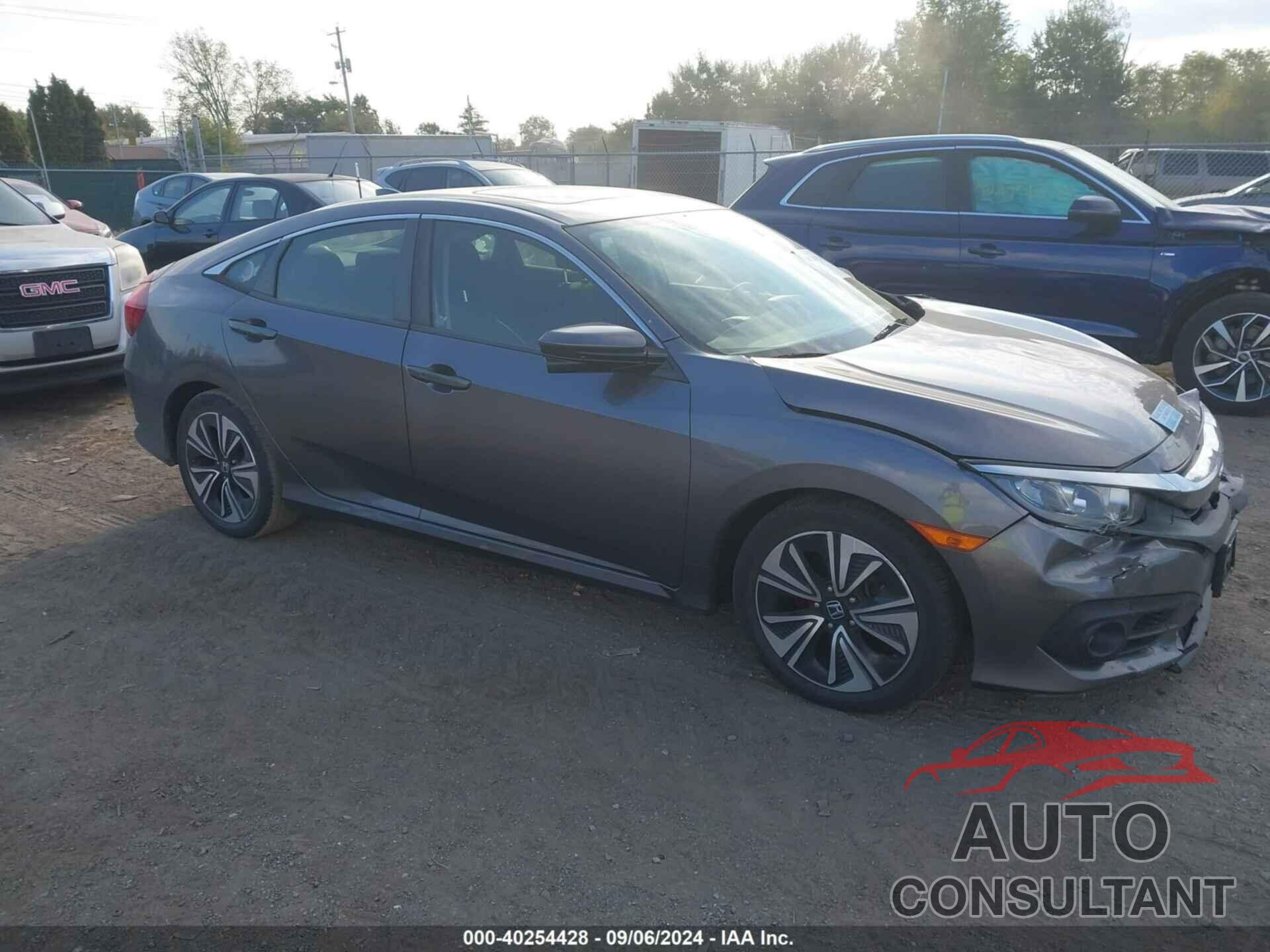 HONDA CIVIC 2018 - JHMFC1F39JX012812