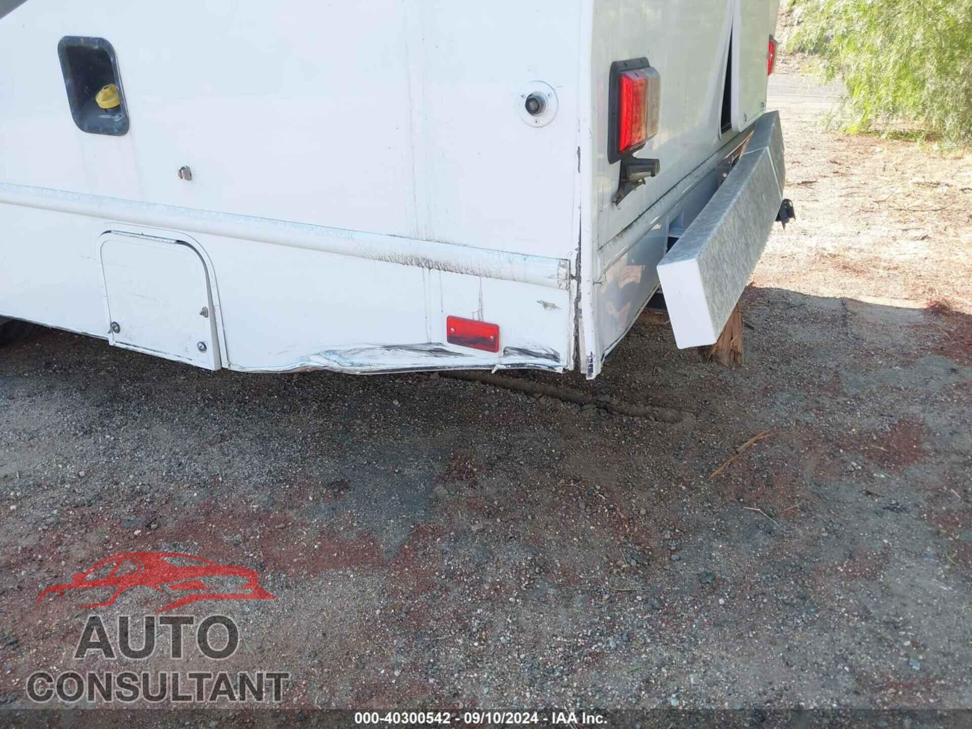 FORD E-350 CUTAWAY 2017 - 1FDWE3FS2HDC72149
