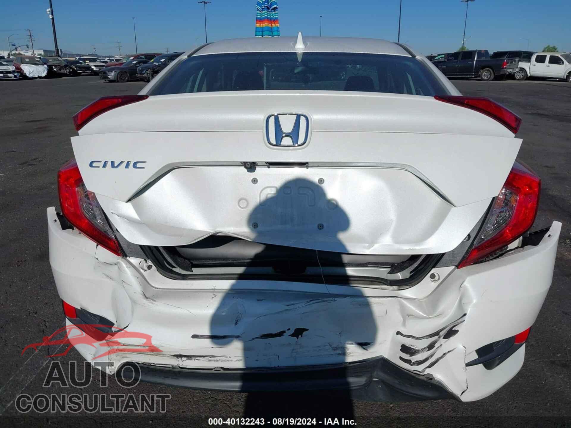 HONDA CIVIC 2018 - 19XFC2F76JE209091