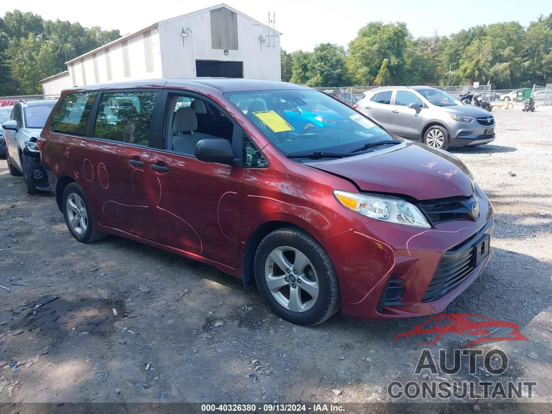 TOYOTA SIENNA 2018 - 5TDZZ3DC8JS958918