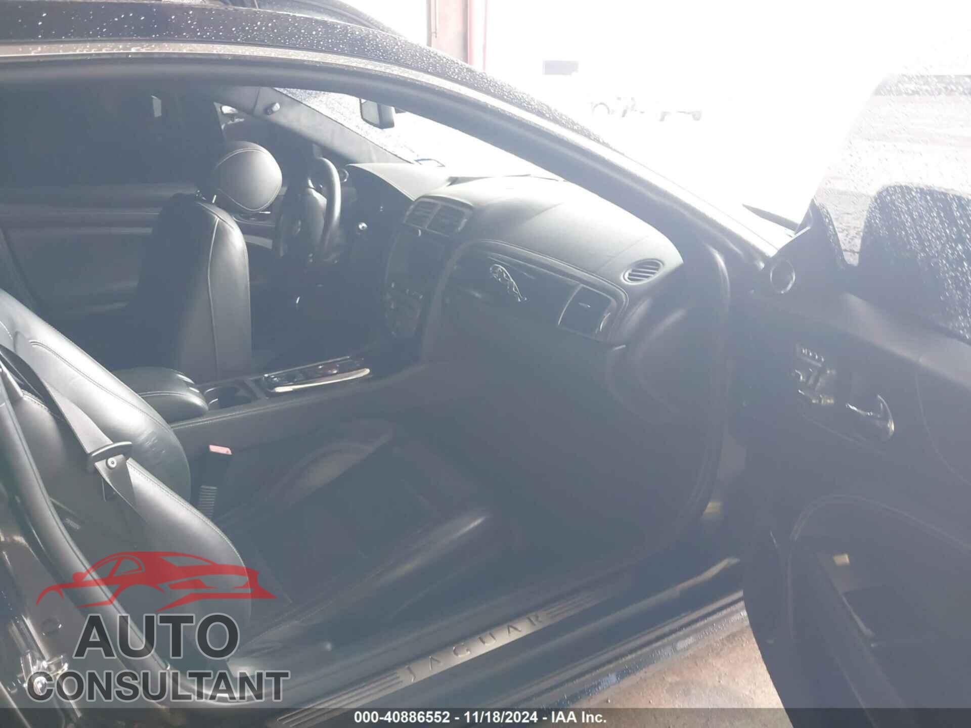 JAGUAR XK 2011 - SAJWA4FB4BLB40002