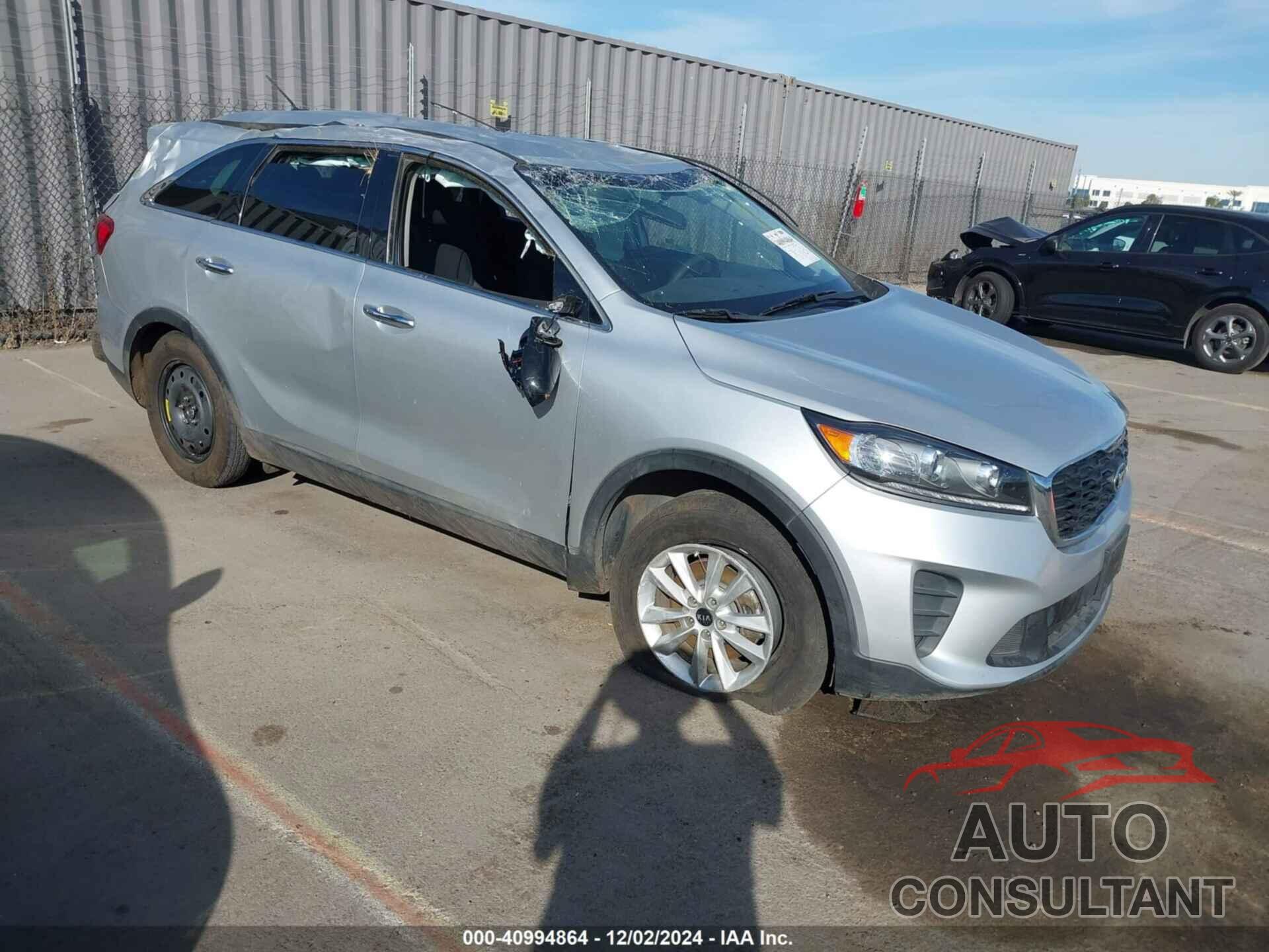 KIA SORENTO 2019 - 5XYPG4A30KG567316