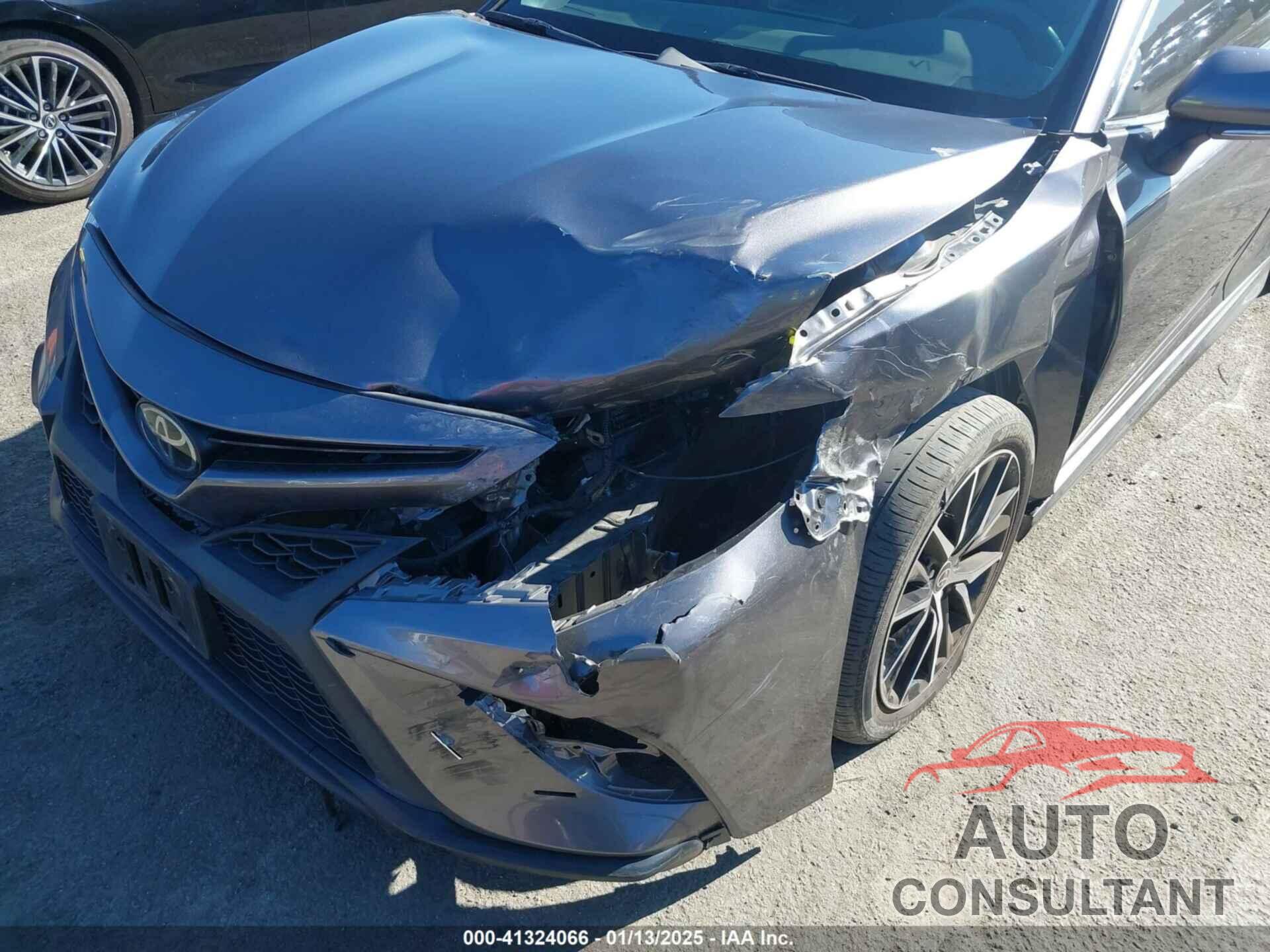 TOYOTA CAMRY 2022 - 4T1T11AK9NU709831