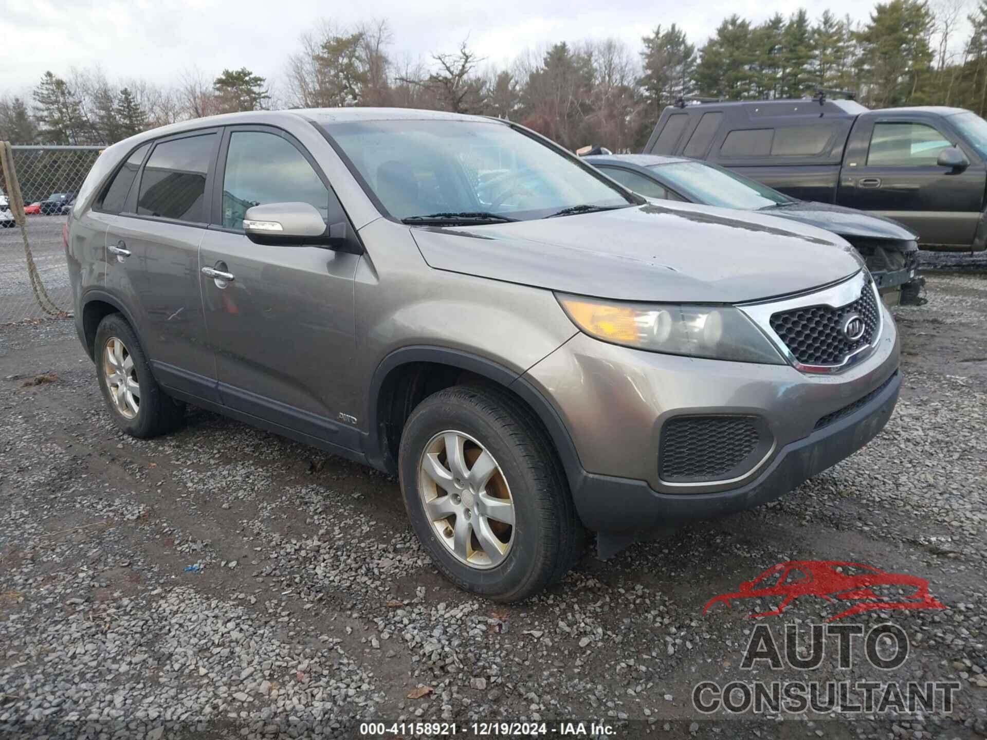 KIA SORENTO 2011 - 5XYKTCA18BG122000