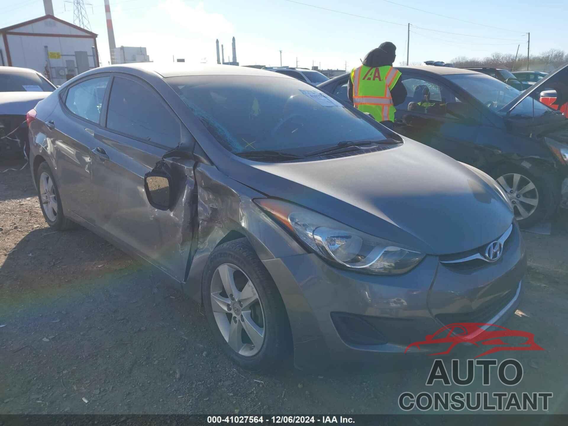 HYUNDAI ELANTRA 2013 - 5NPDH4AE5DH349367