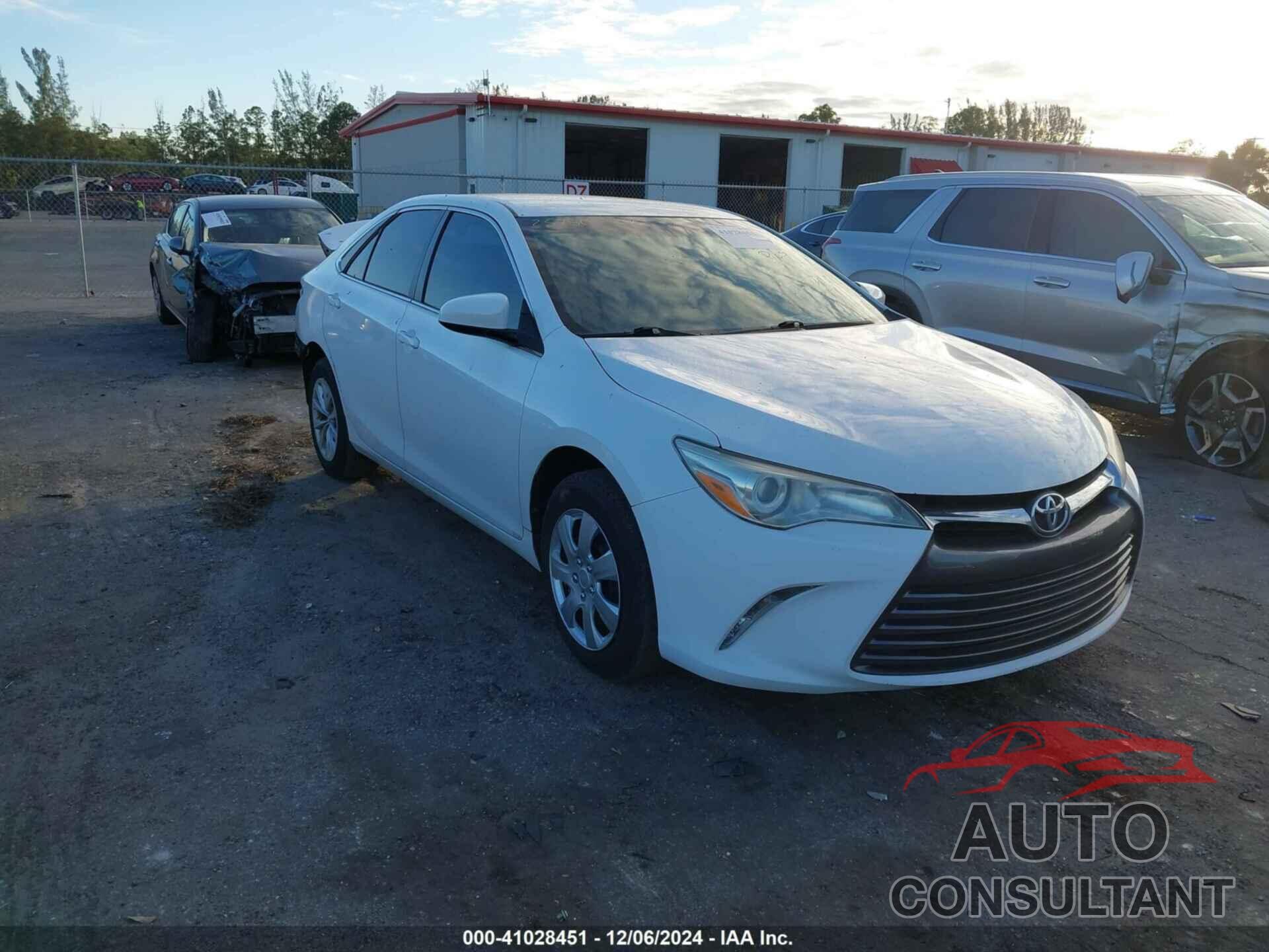 TOYOTA CAMRY 2016 - 4T1BF1FK6GU213247