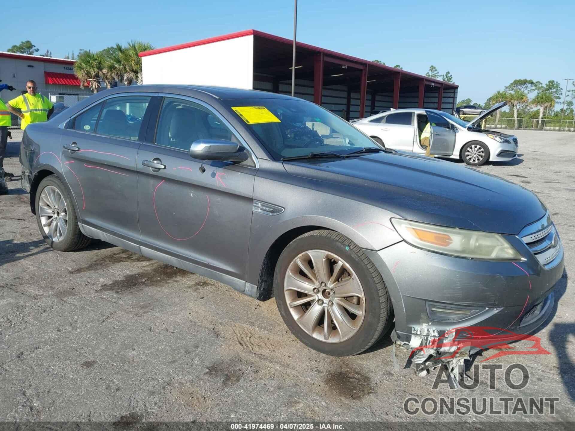 FORD TAURUS 2011 - 1FAHP2FW3BG117688