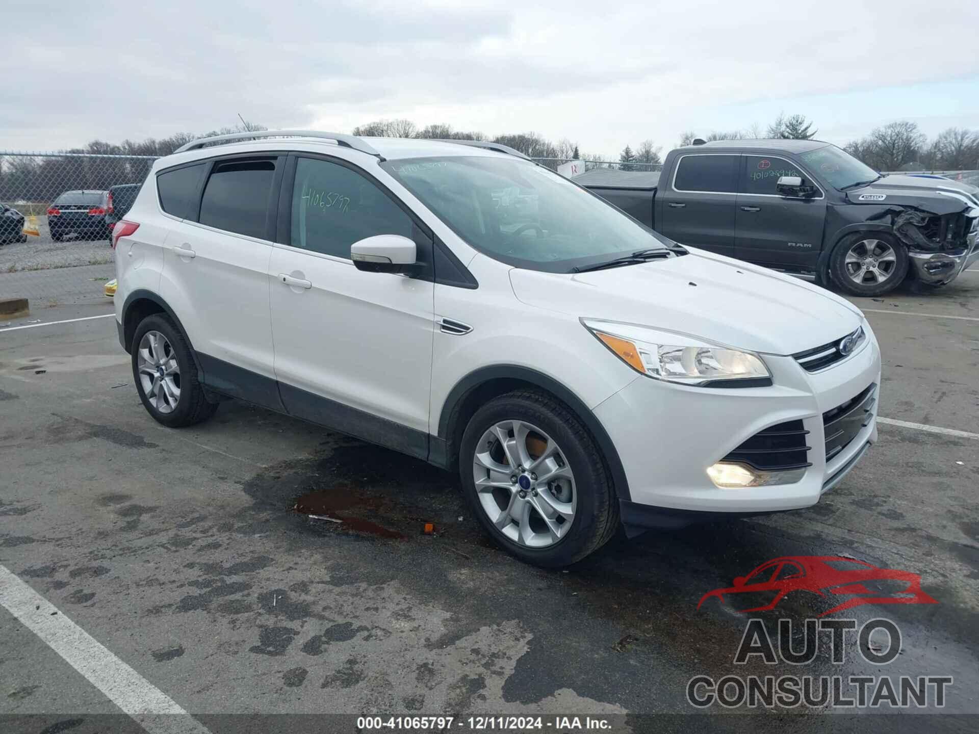 FORD ESCAPE 2015 - 1FMCU0J93FUB92252