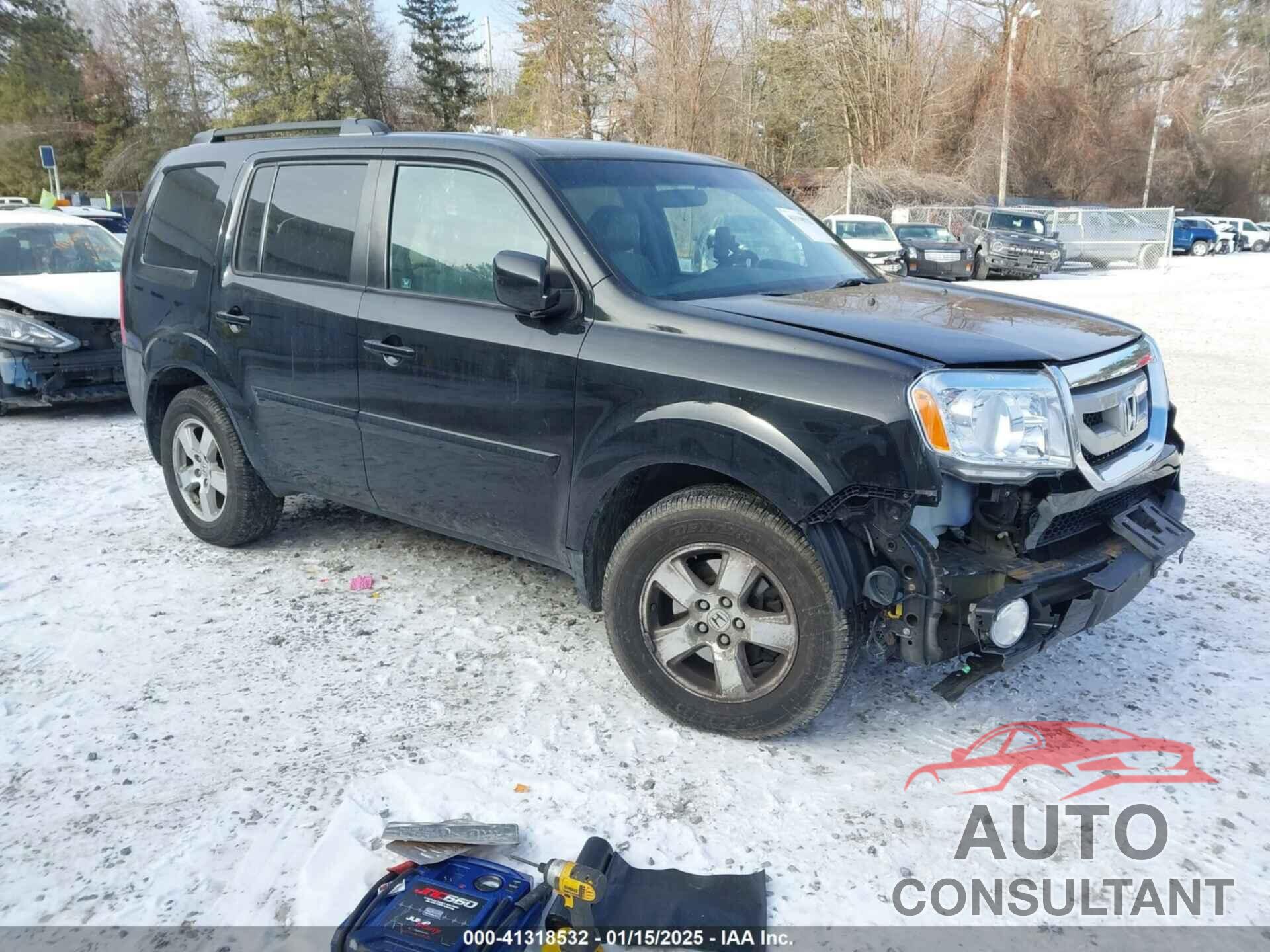 HONDA PILOT 2011 - 5FNYF4H4XBB037500