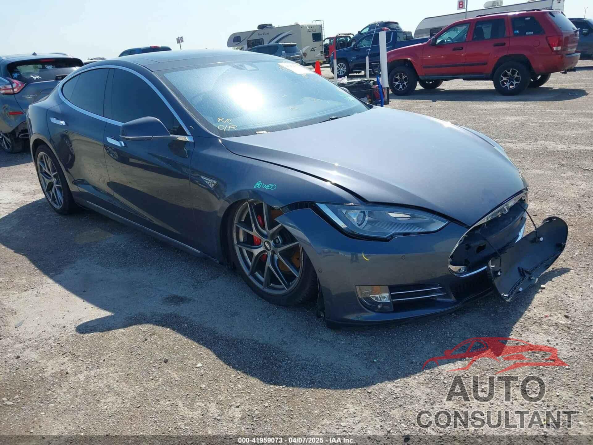 TESLA MODEL S 2015 - 5YJSA1E42FF108878