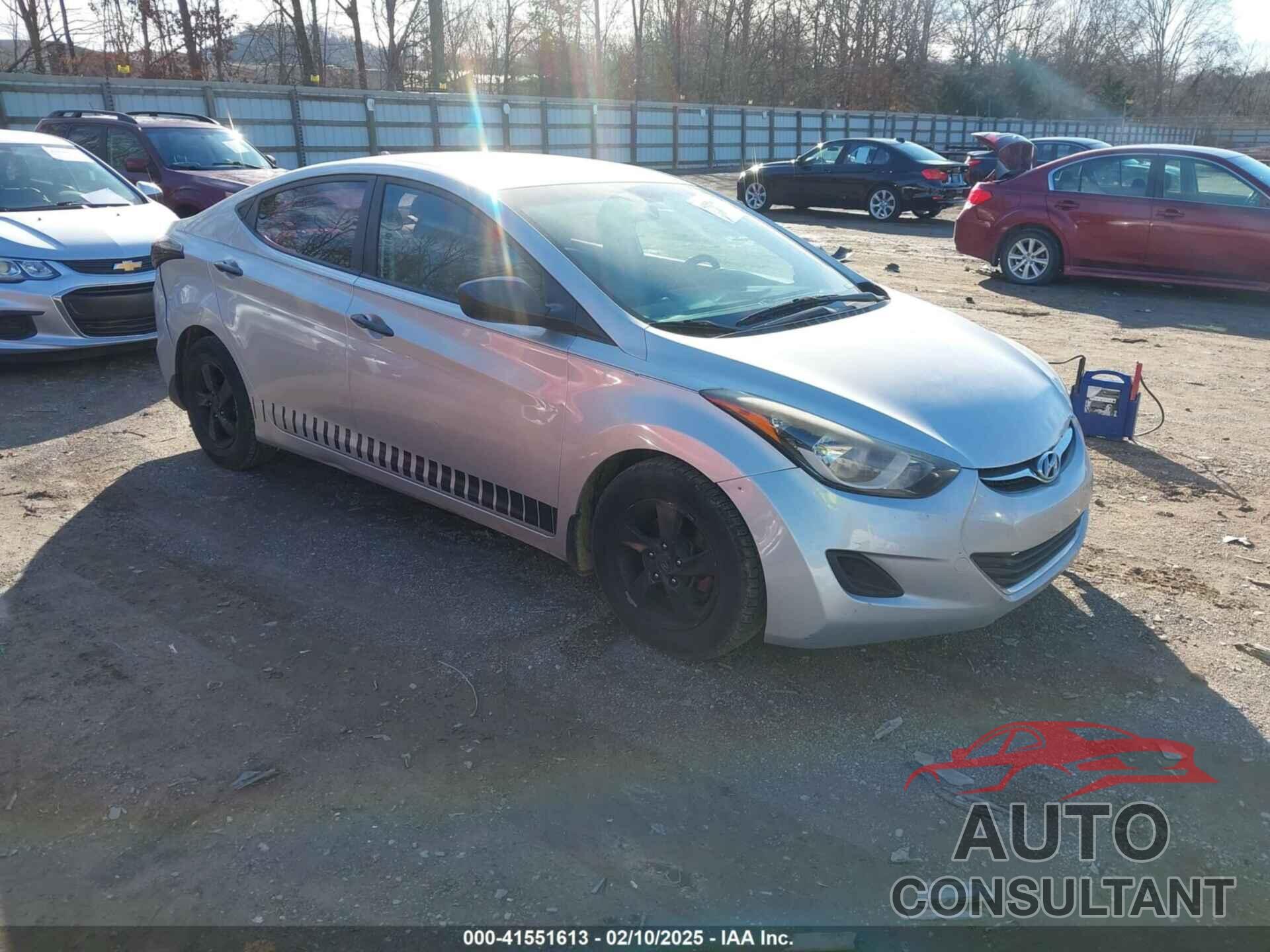 HYUNDAI ELANTRA 2015 - 5NPDH4AE4FH641837