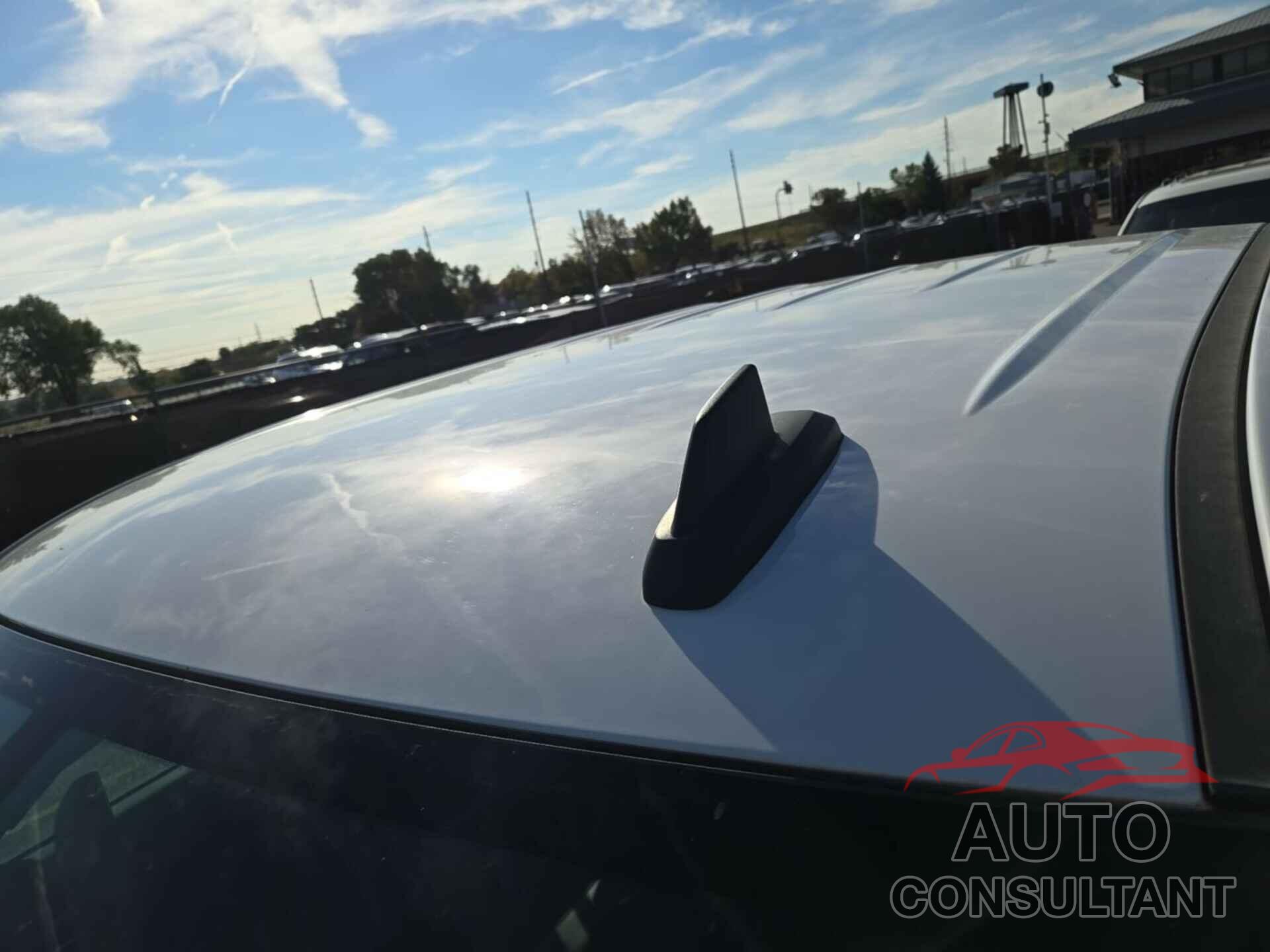 CHEVROLET SILVERADO 1500 2015 - 1GCVKREC1FZ194808