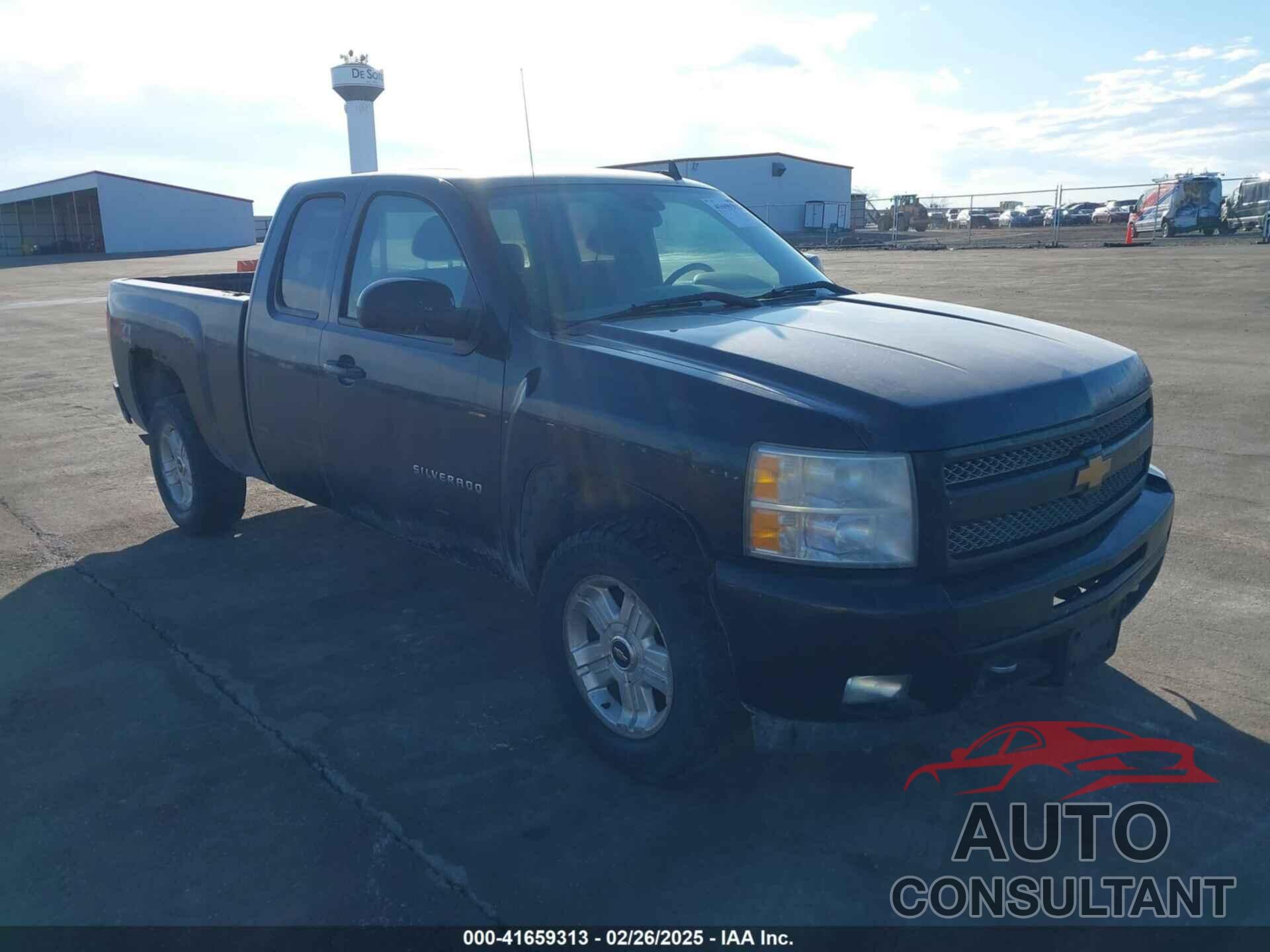 CHEVROLET SILVERADO 1500 2010 - 1GCSKSE30AZ155615