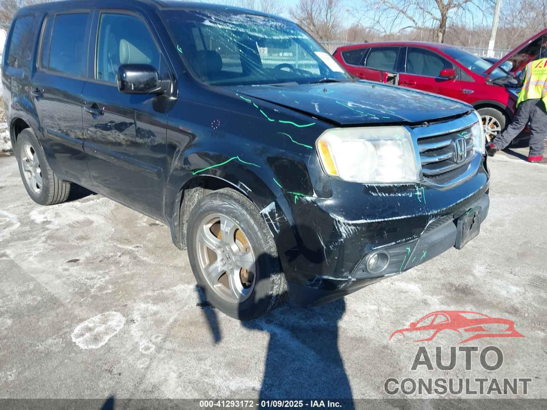 HONDA PILOT 2015 - 5FNYF4H51FB017232