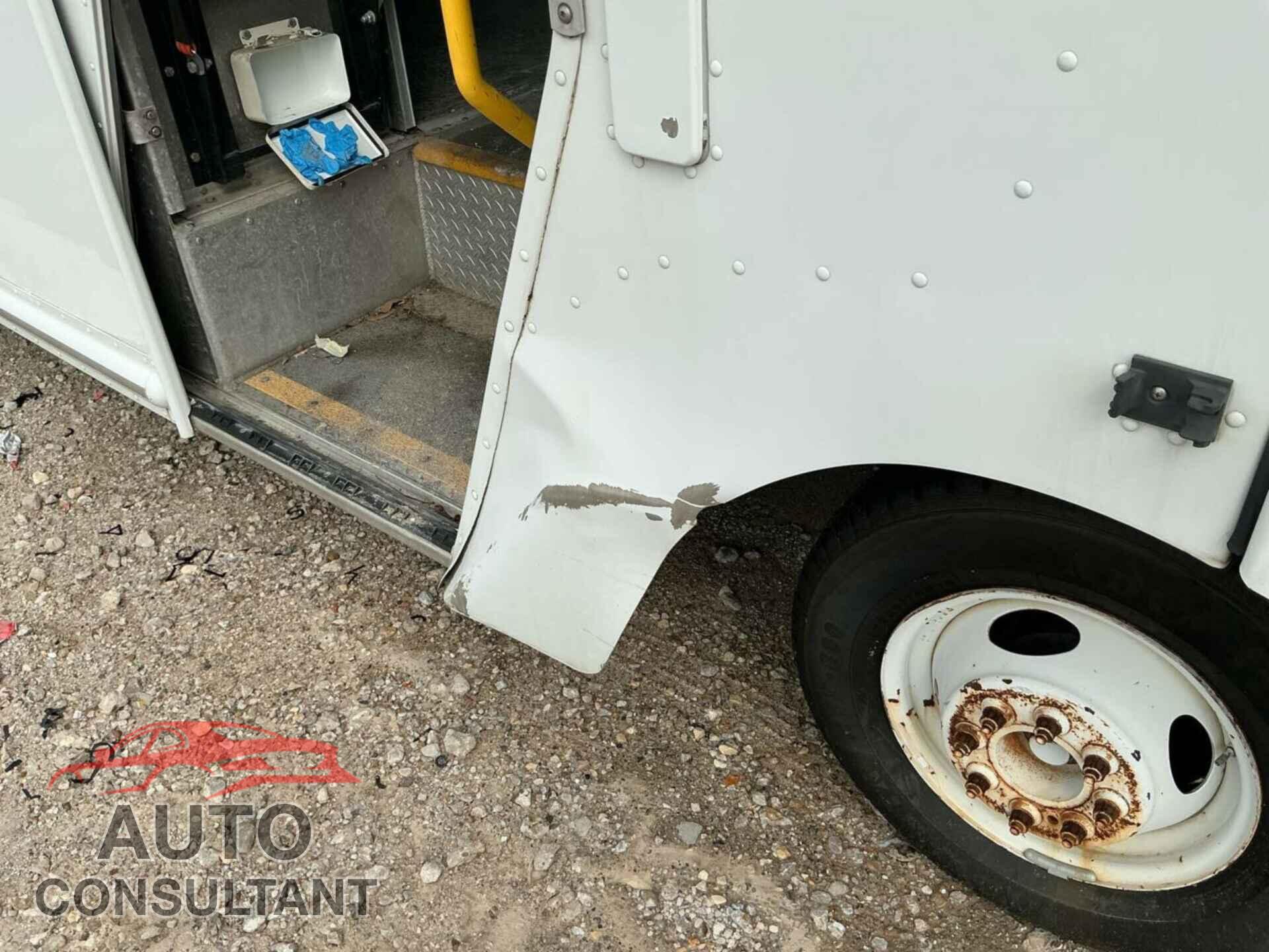 FORD E-450 STRIPPED 2013 - 1FC4E4KL7DDA84009