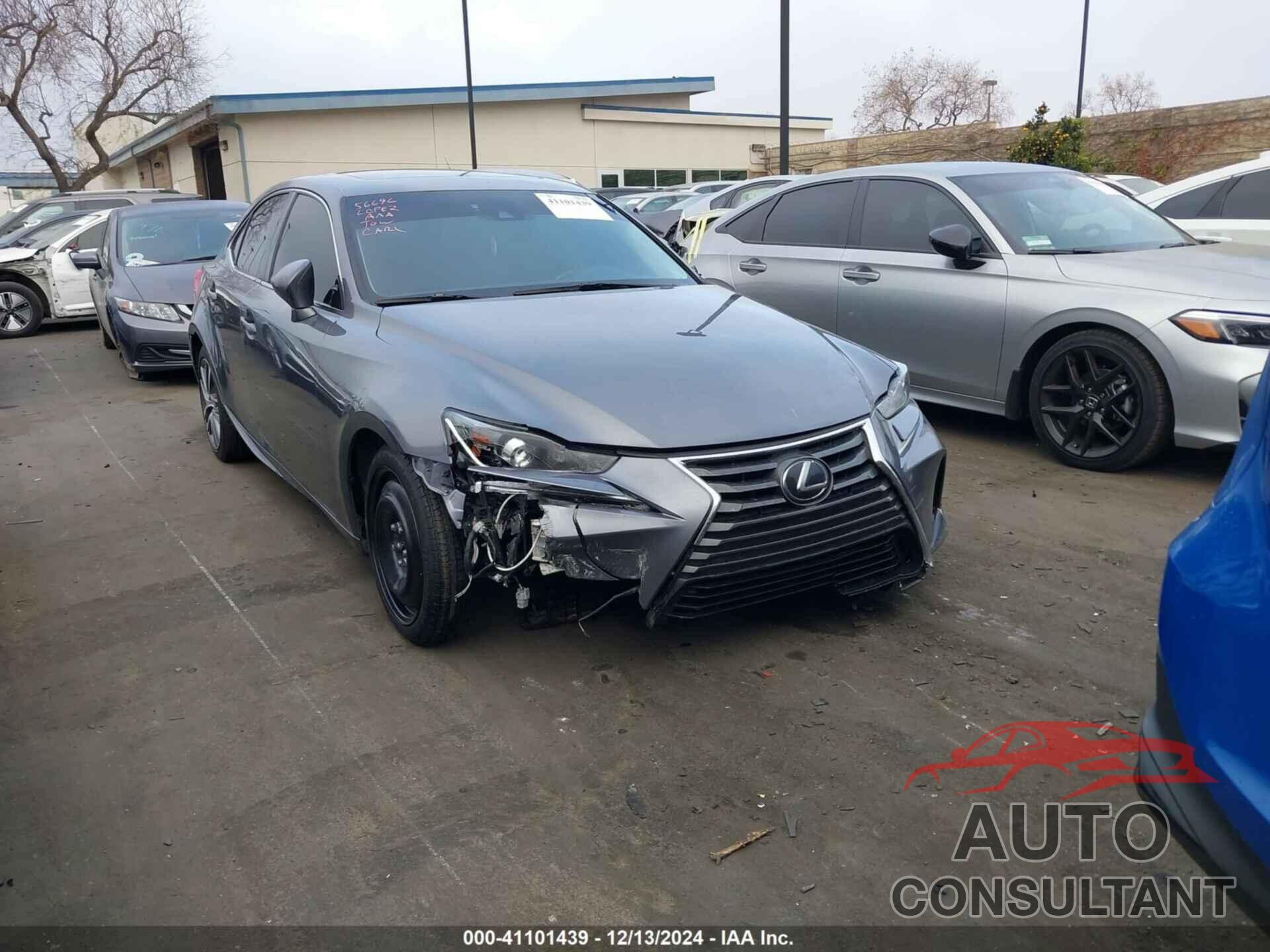 LEXUS IS 300 2020 - JTHDA1D24L5107168