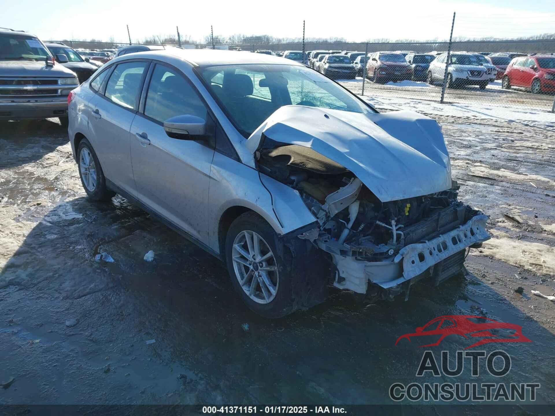 FORD FOCUS 2017 - 1FADP3F26HL200923