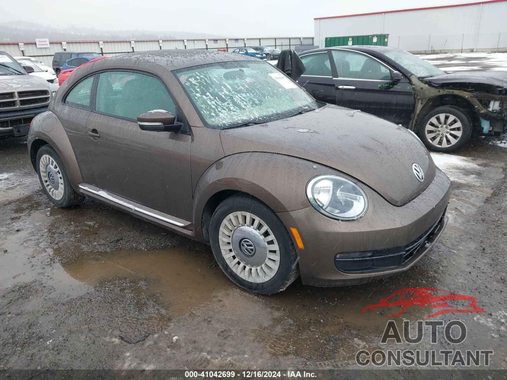 VOLKSWAGEN BEETLE 2013 - 3VWJP7AT8DM693398
