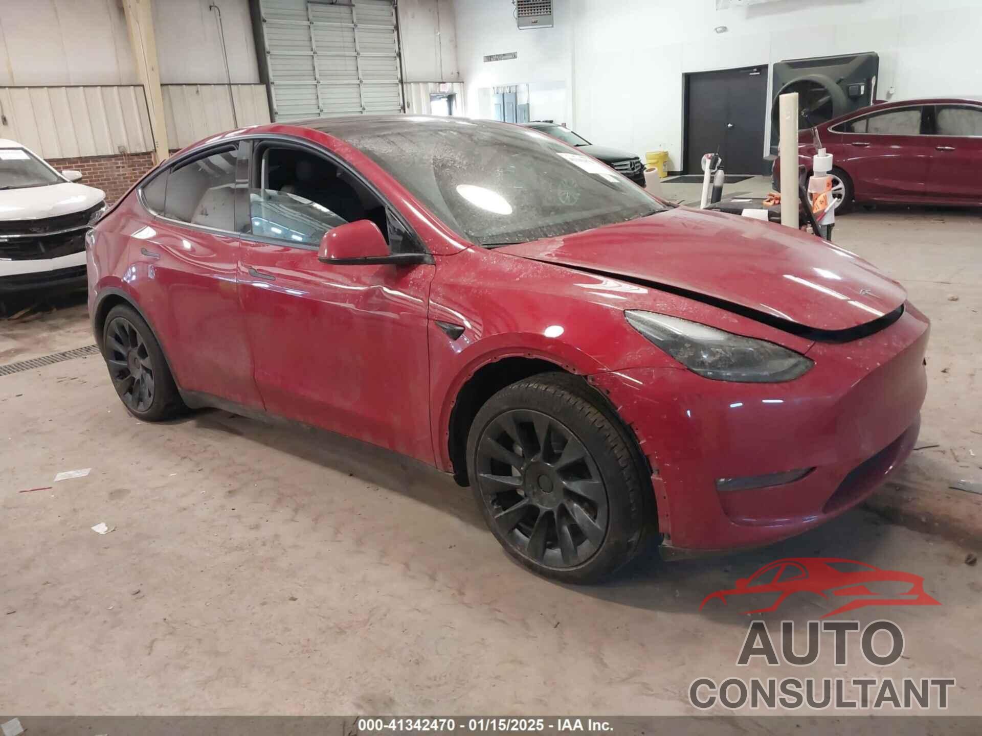 TESLA MODEL Y 2023 - 7SAYGDEE8PF766695