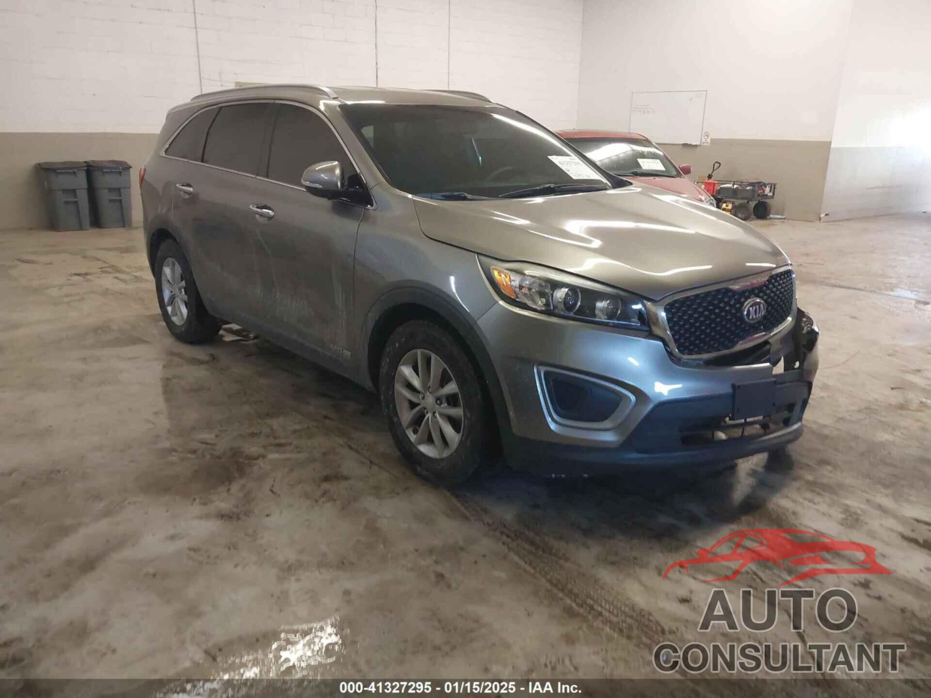 KIA SORENTO 2017 - 5XYPGDA59HG209688