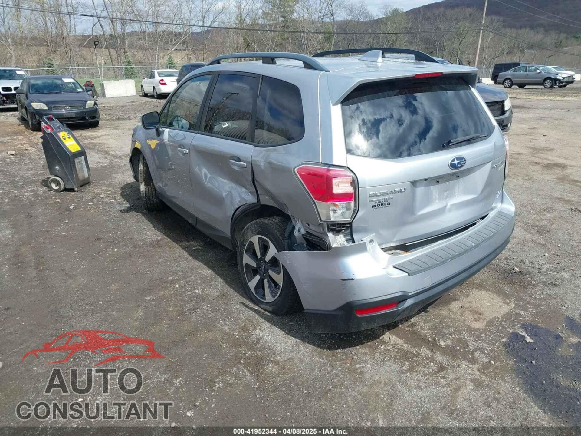 SUBARU FORESTER 2017 - JF2SJAEC2HH414085
