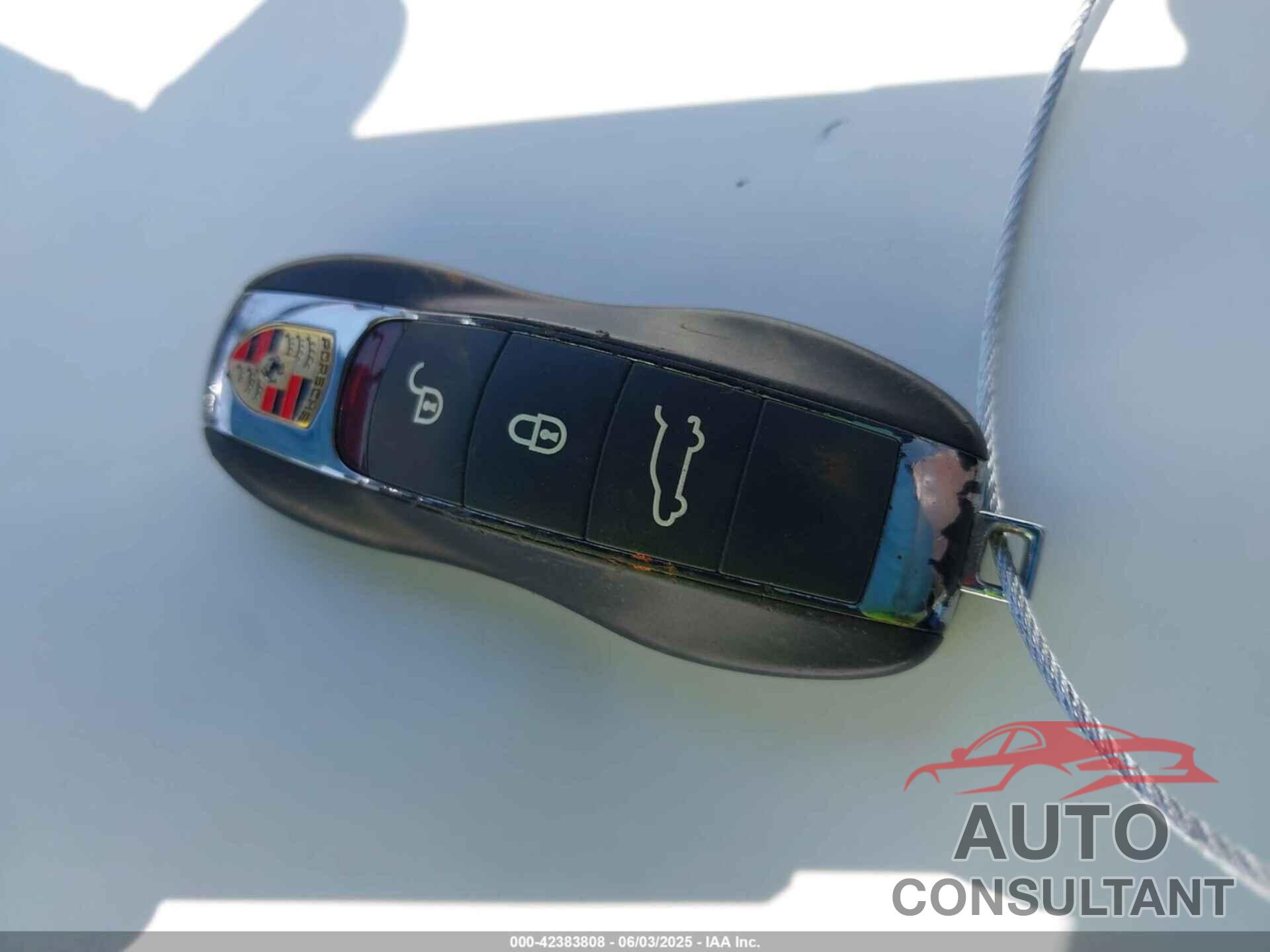 PORSCHE CAYENNE 2018 - WP1AA2A28JKA02807