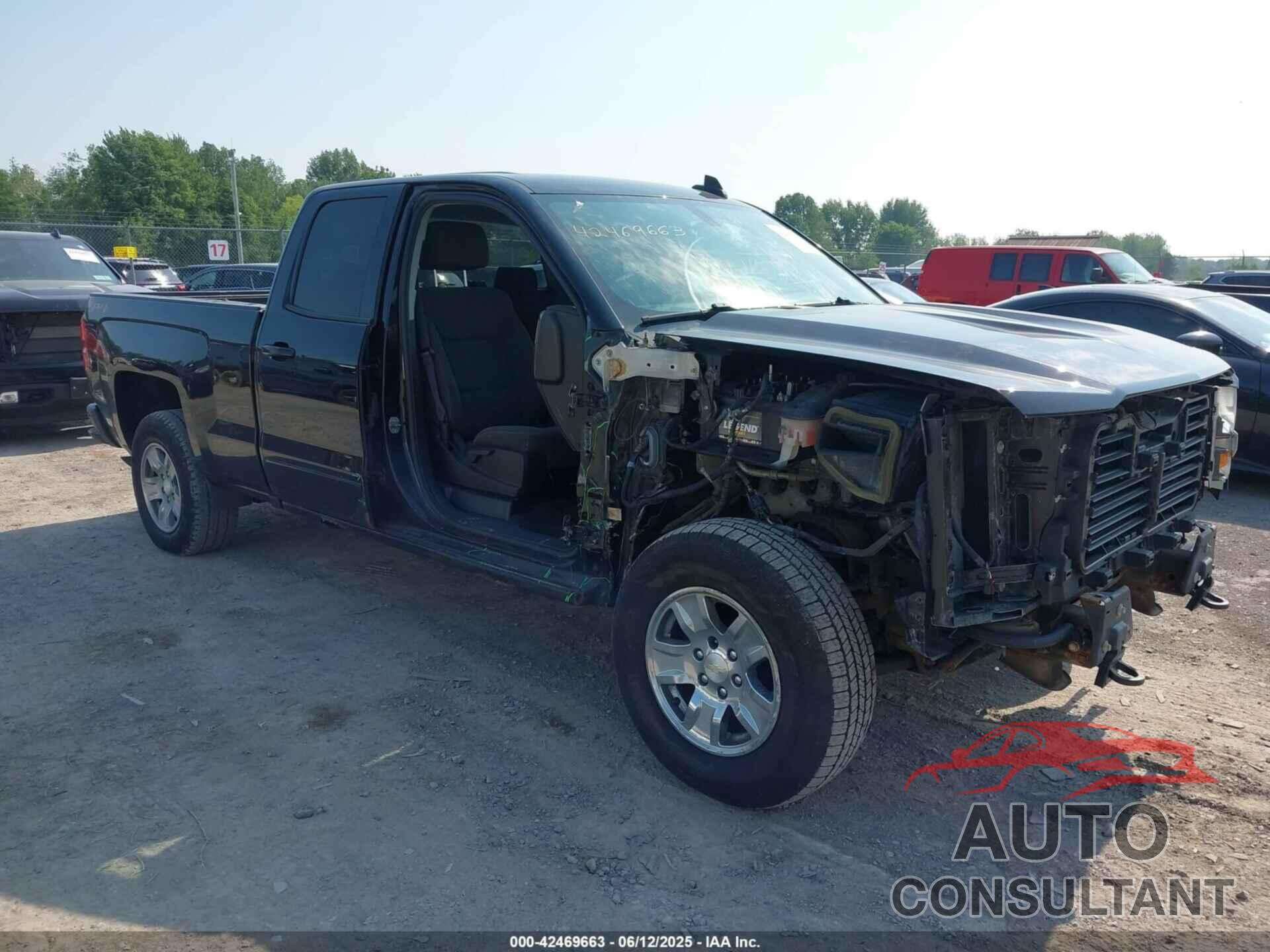 CHEVROLET SILVERADO 1500 2017 - 1GCVKREC4HZ140227
