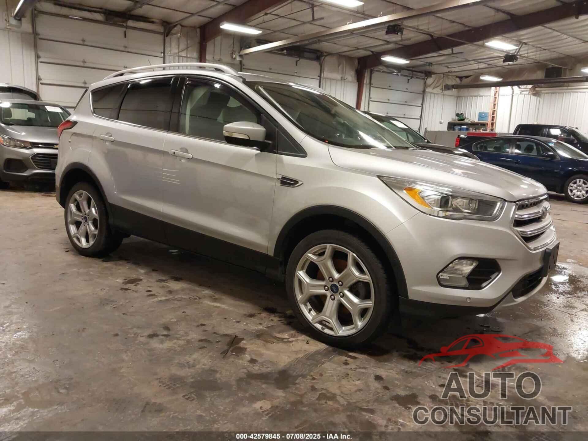 FORD ESCAPE 2019 - 1FMCU9J95KUA54792
