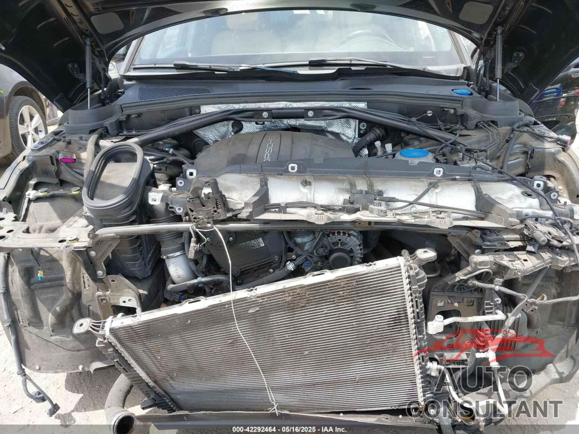 PORSCHE MACAN 2017 - WP1AA2A59HLB04714