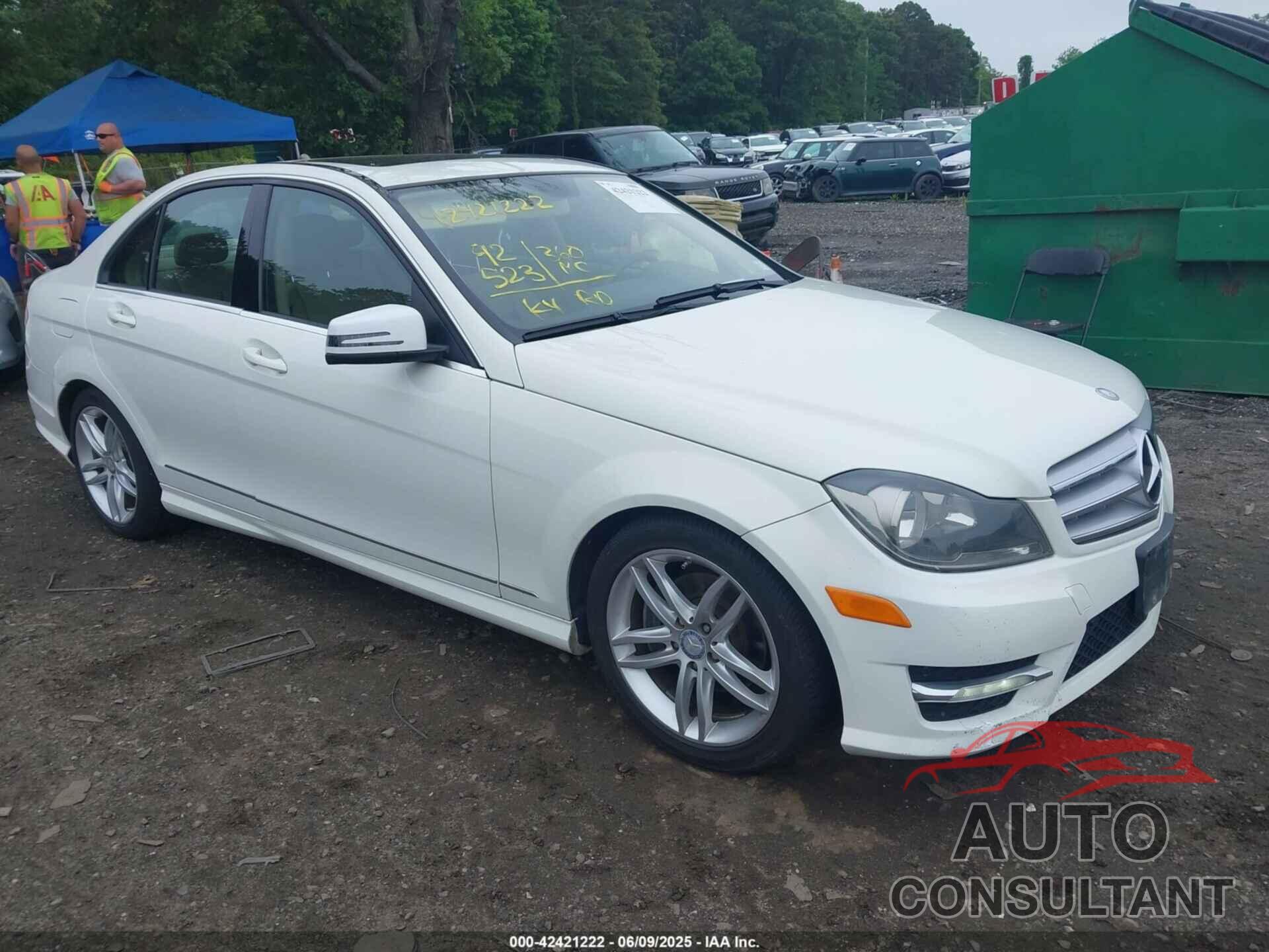 MERCEDES-BENZ C 300 2012 - WDDGF8BB4CR214277