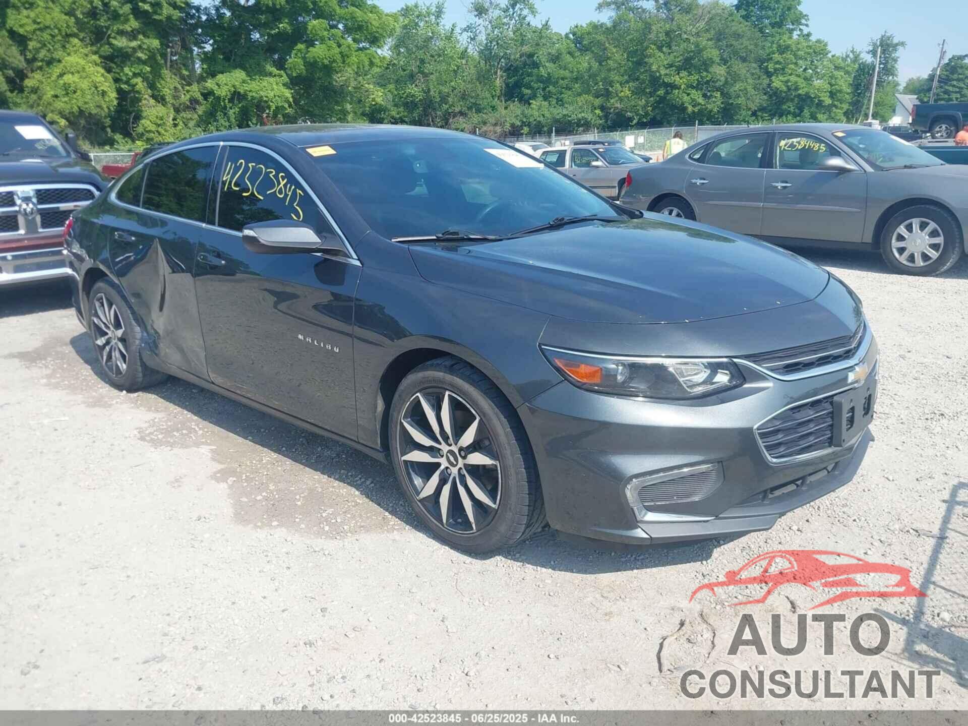 CHEVROLET MALIBU 2017 - 1G1ZE5ST4HF140406