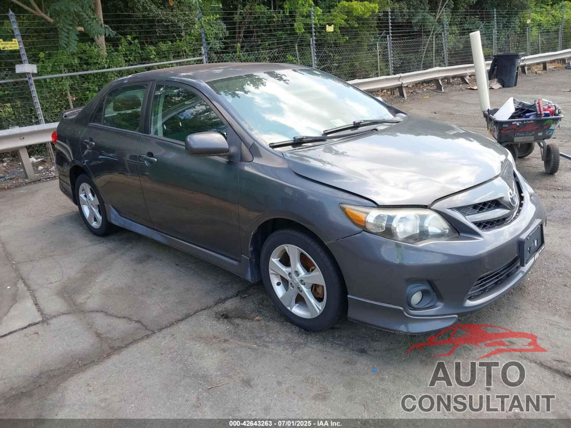 TOYOTA COROLLA 2011 - 2T1BU4EE4BC624210