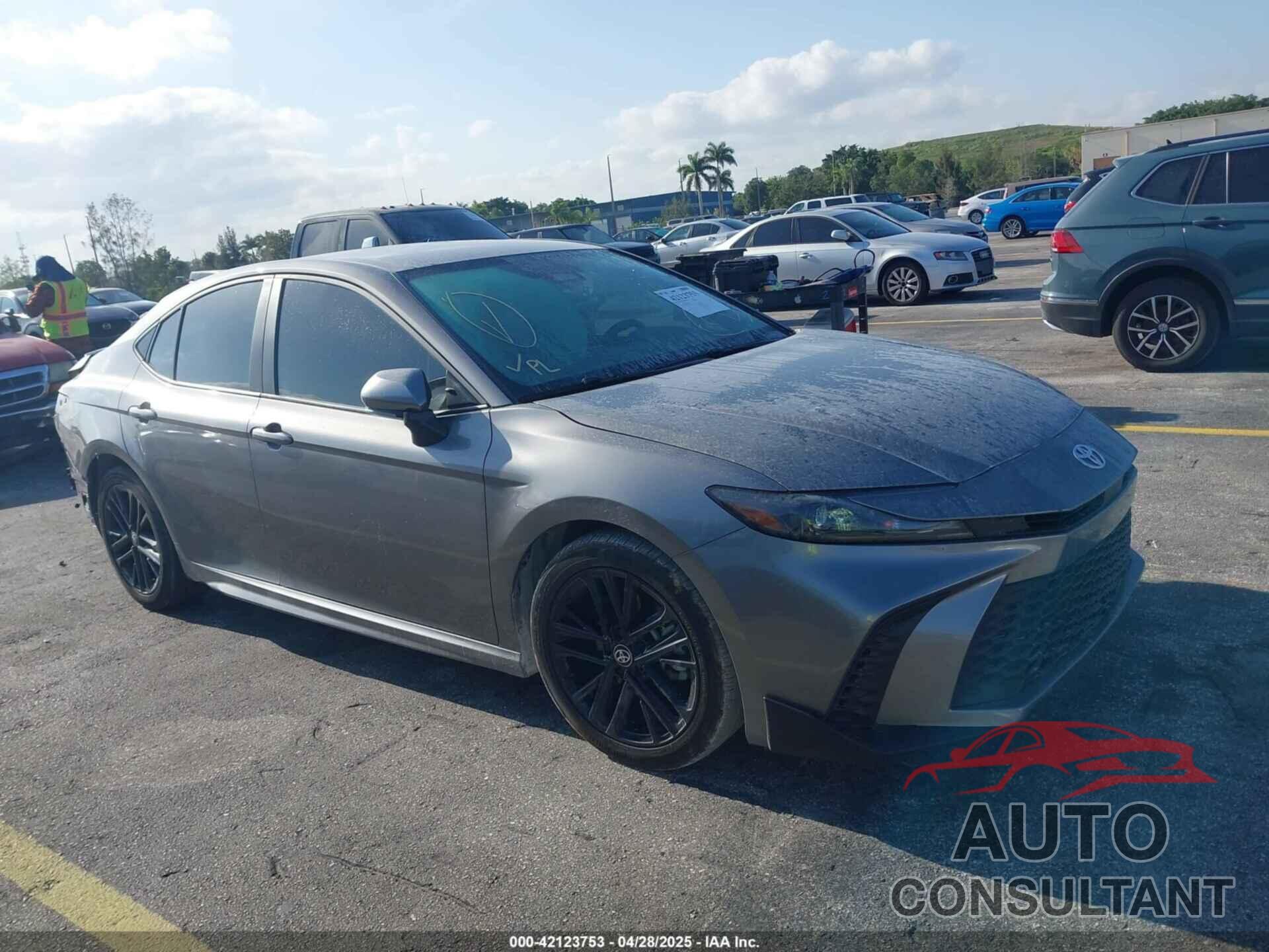 TOYOTA CAMRY 2025 - 4T1DAACK0SU500801