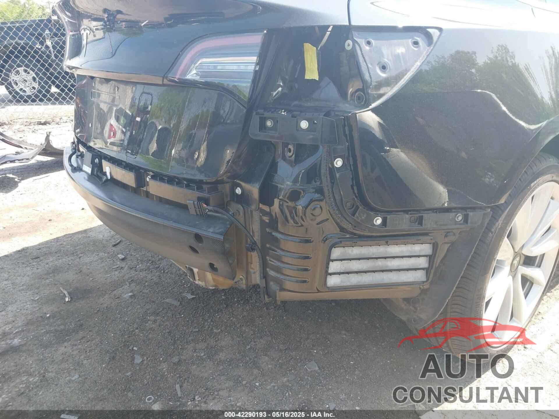 TESLA MODEL 3 2018 - 5YJ3E1EB9JF086703