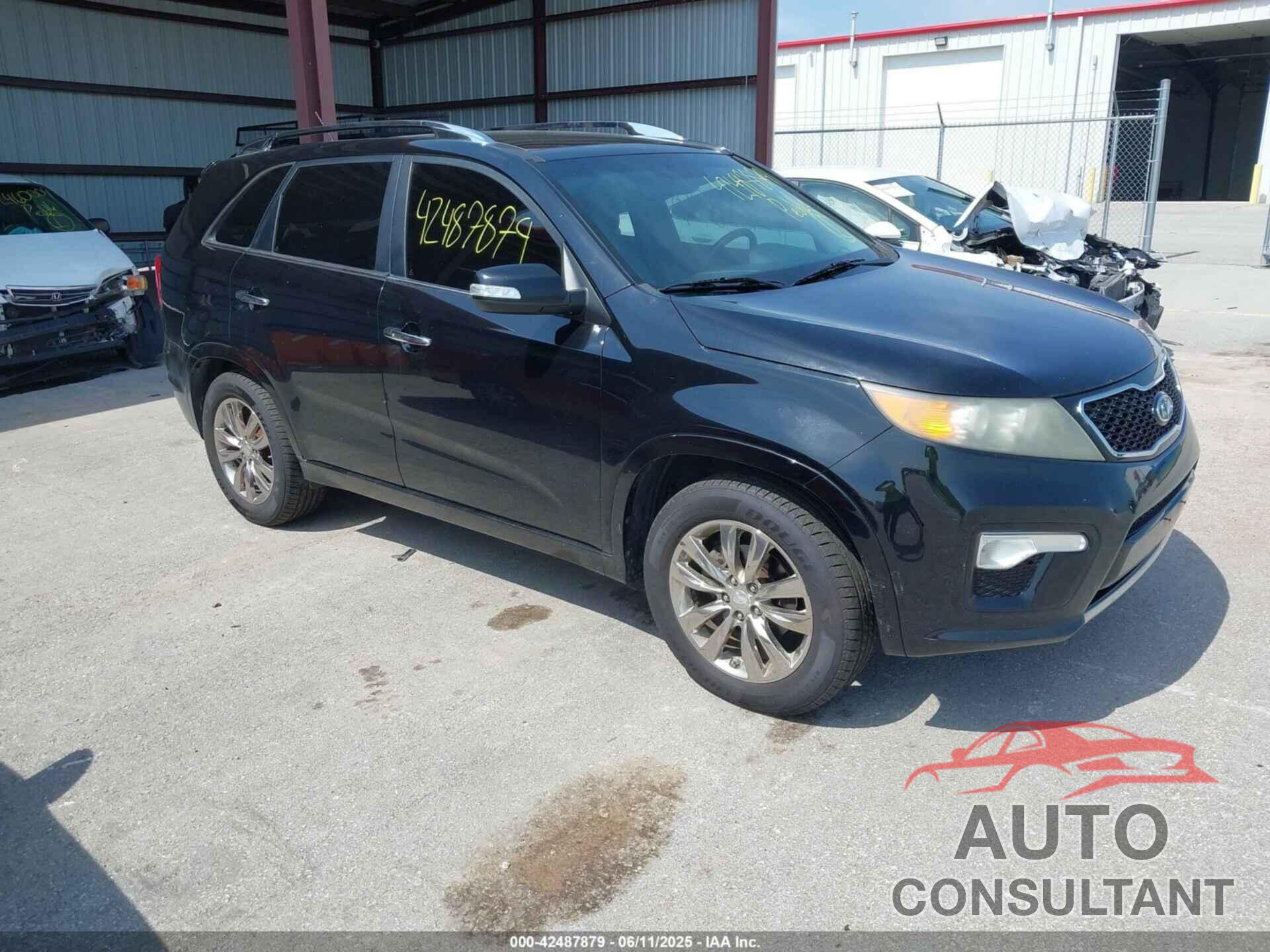 KIA SORENTO 2011 - 5XYKW4A28BG102674