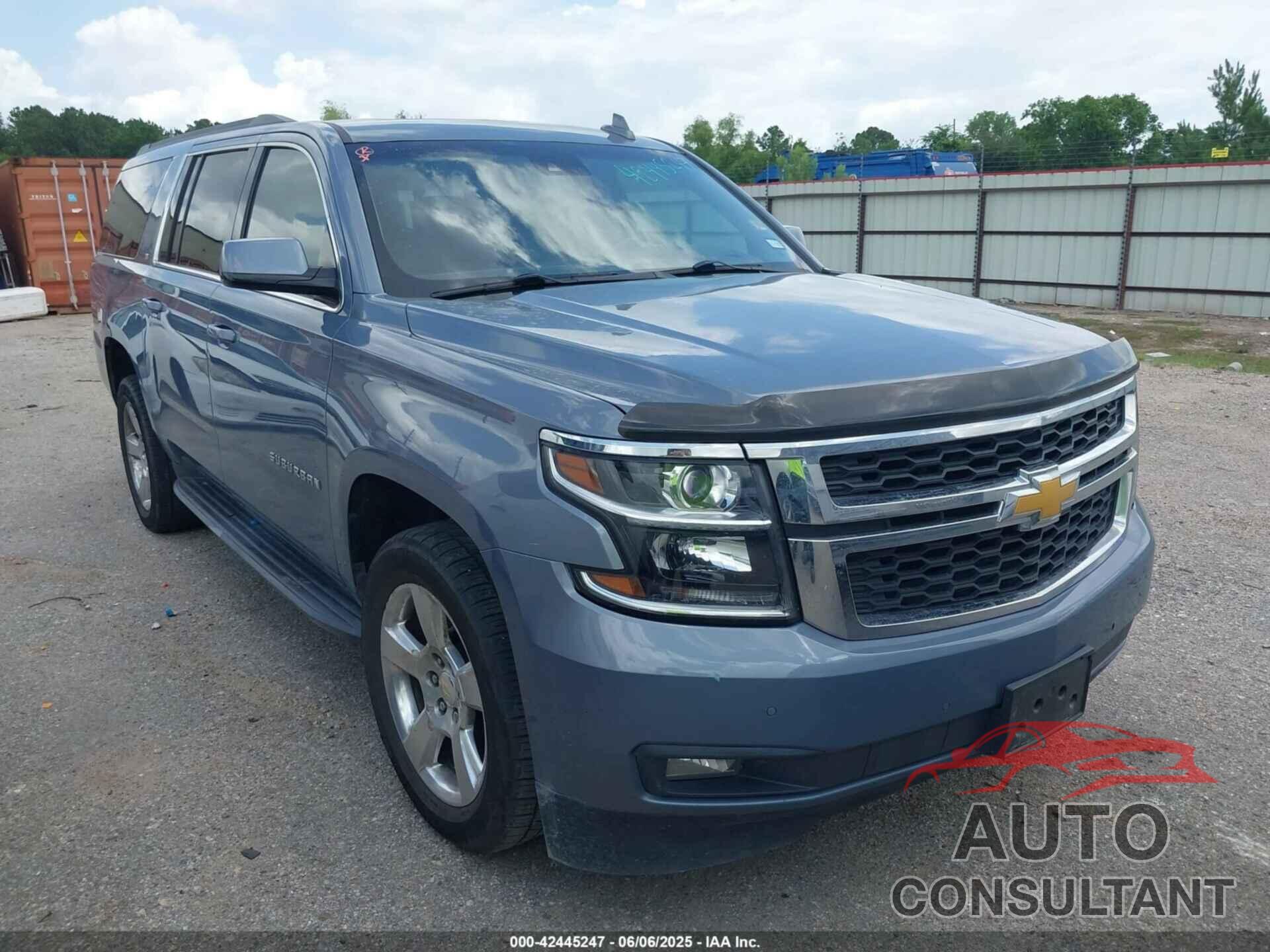 CHEVROLET SUBURBAN 1500 2015 - 1GNSCJKC5FR637104