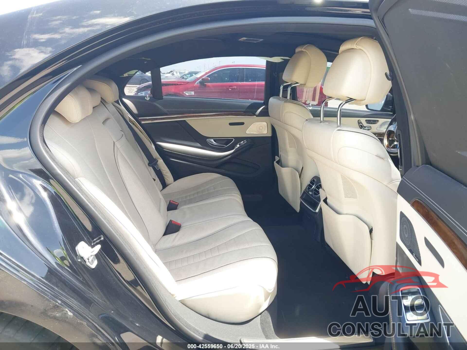 MERCEDES-BENZ S 550 2016 - WDDUG8CB8GA252730