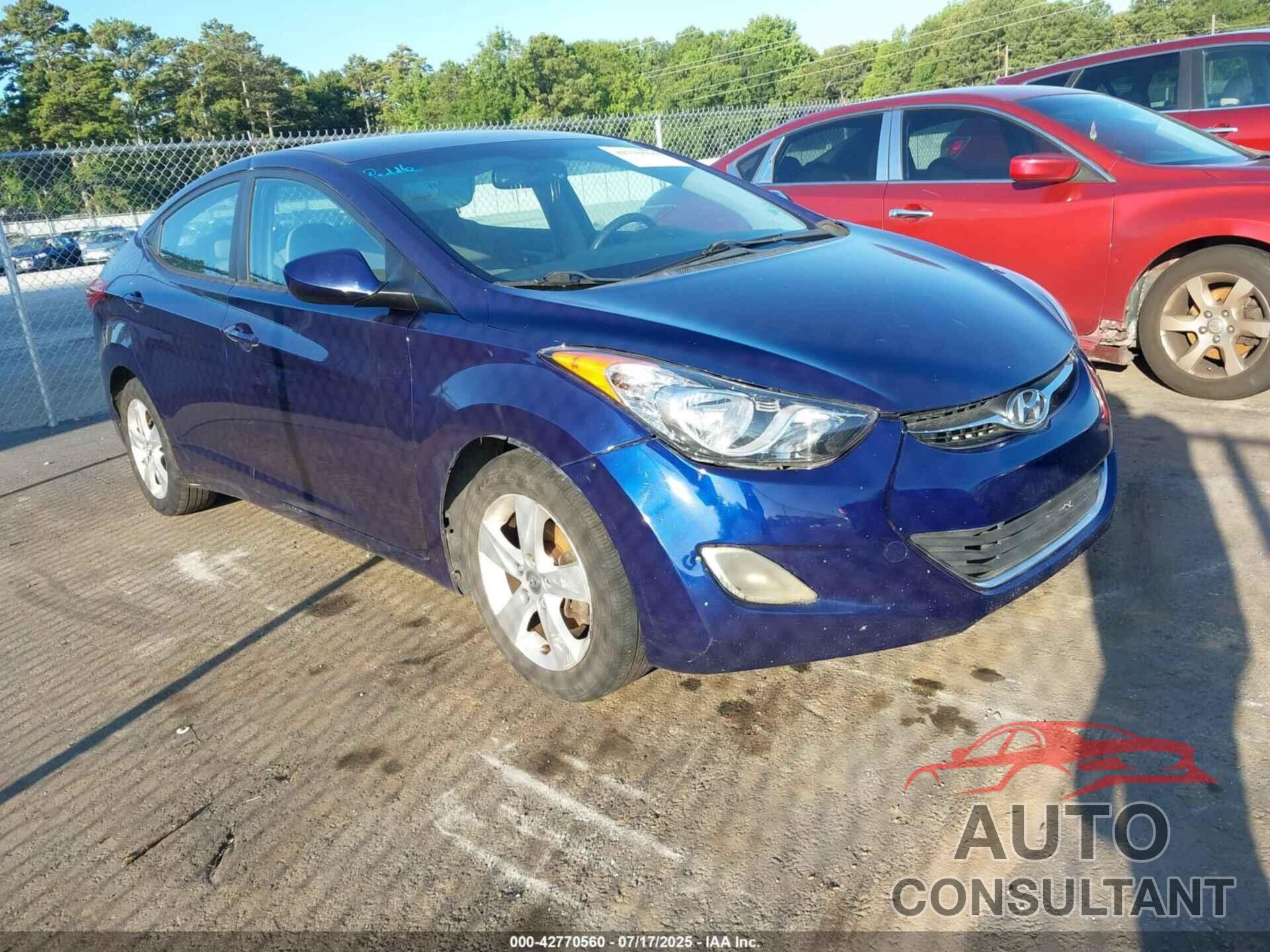 HYUNDAI ELANTRA 2013 - 5NPDH4AE4DH339798
