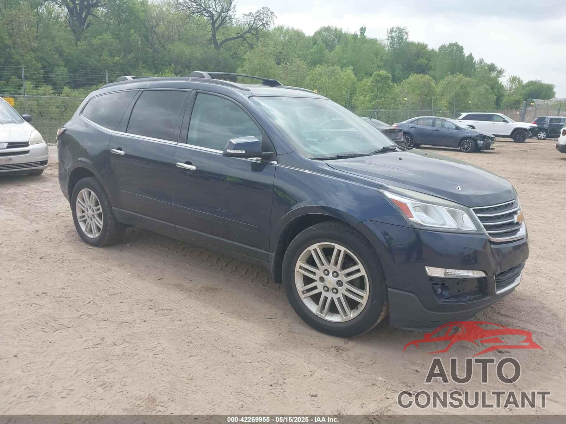 CHEVROLET TRAVERSE 2015 - 1GNKVGKD8FJ207023