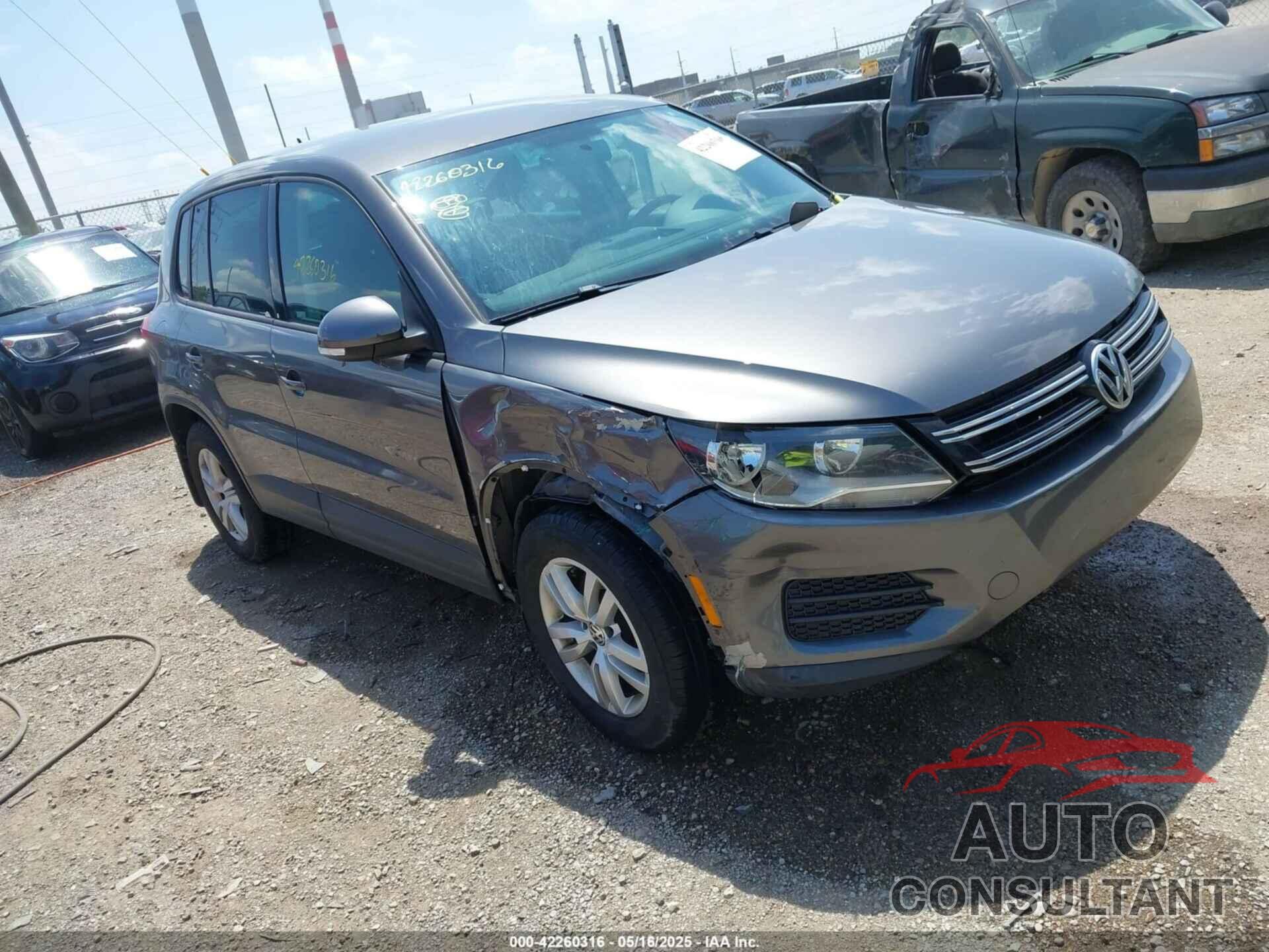 VOLKSWAGEN TIGUAN 2012 - WVGAV7AX9CW004362