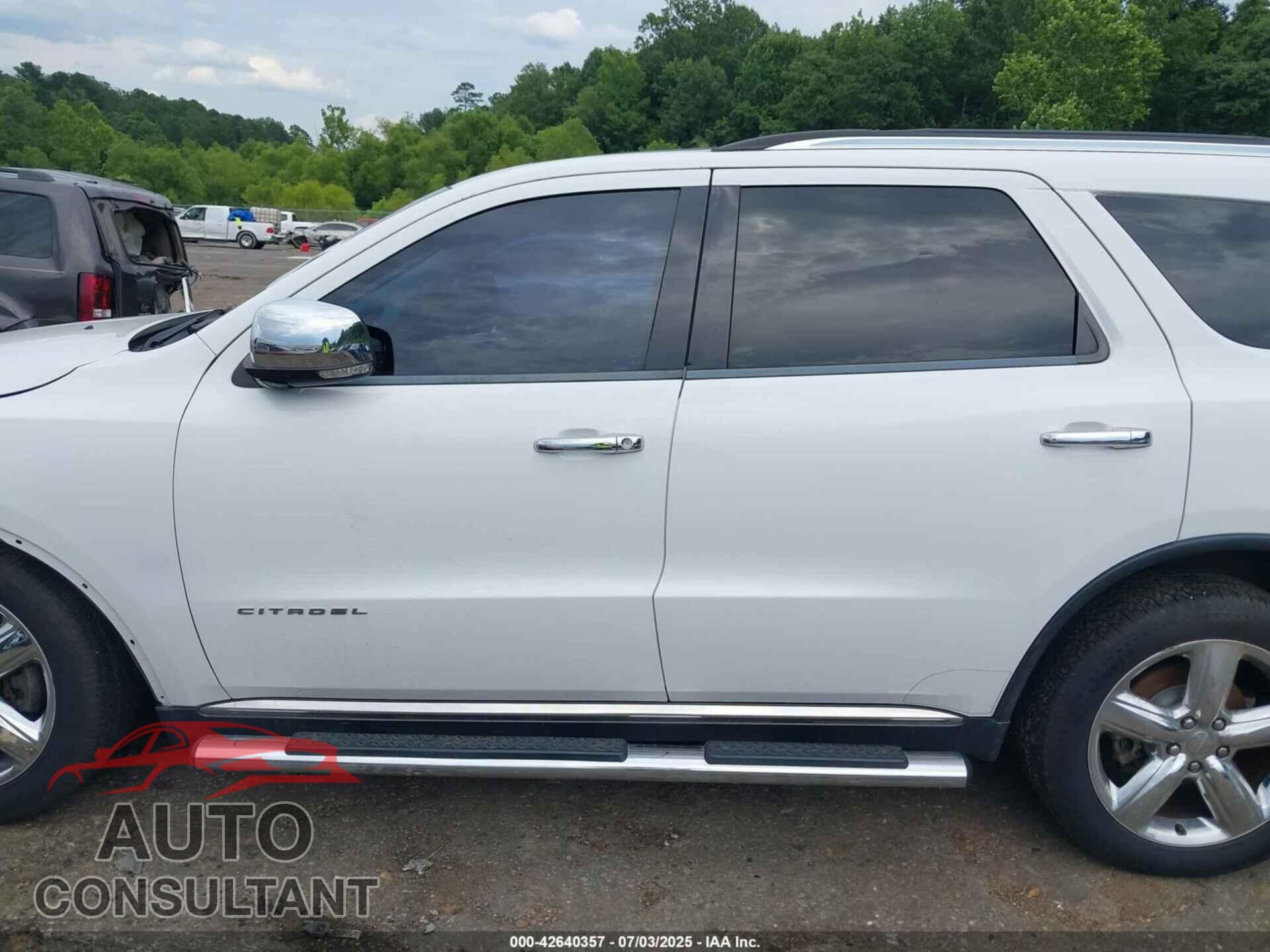 DODGE DURANGO 2013 - 1C4SDHET2DC637412