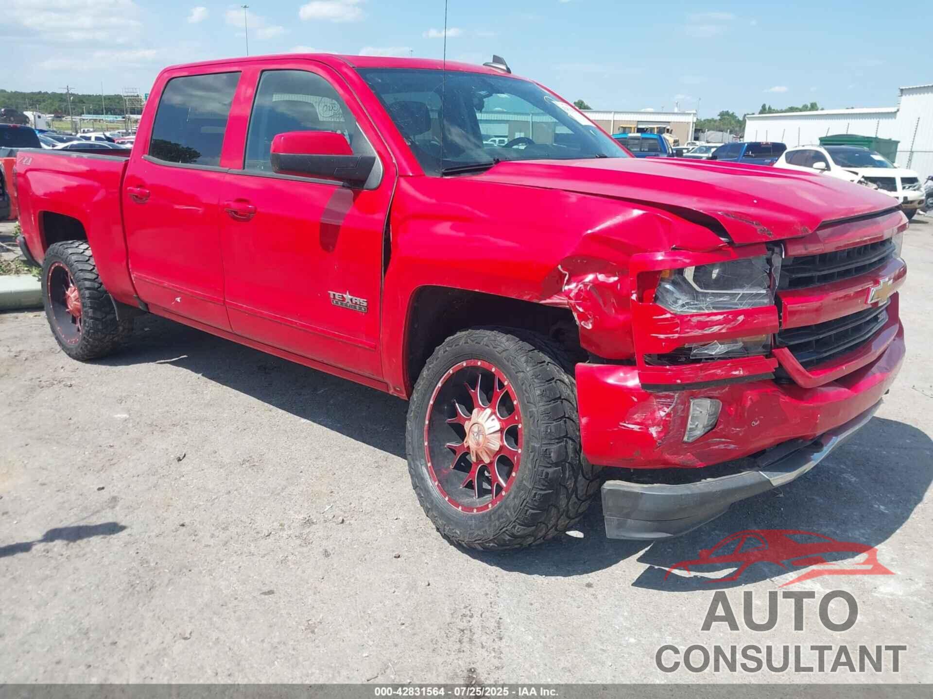 CHEVROLET SILVERADO 1500 2018 - 3GCUKREC6JG642206