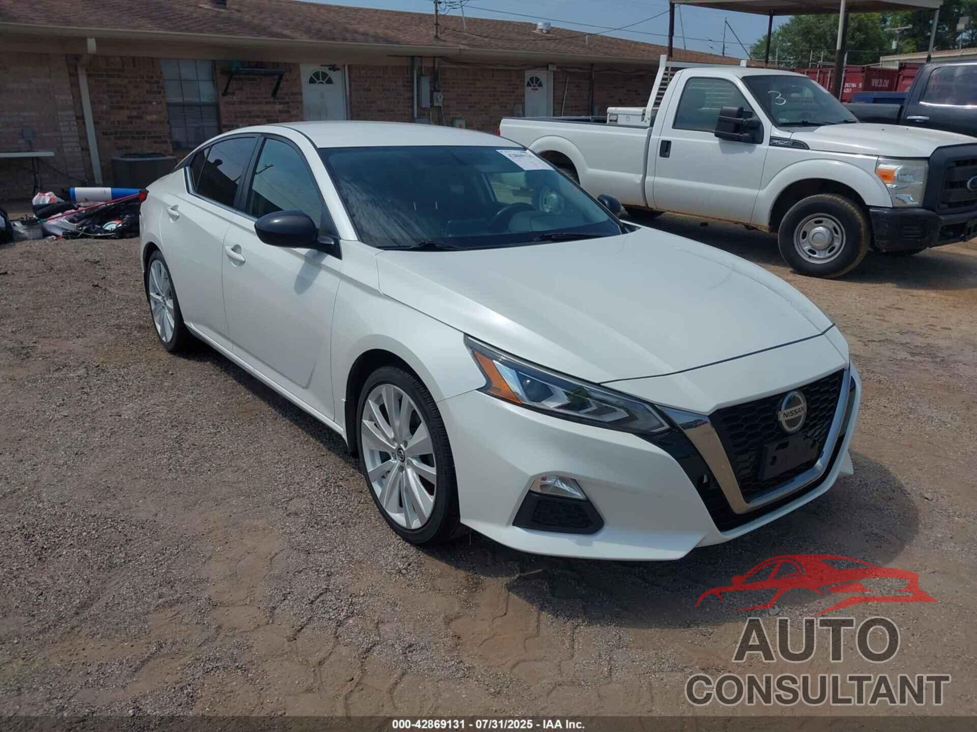 NISSAN ALTIMA 2019 - 1N4BL4CV3KC172769