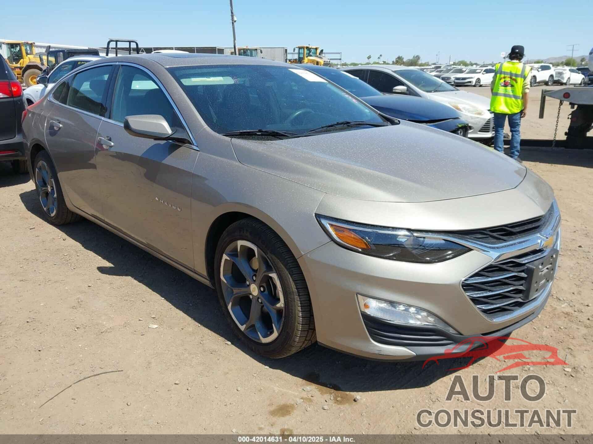 CHEVROLET MALIBU 2022 - 1G1ZD5ST3NF132022
