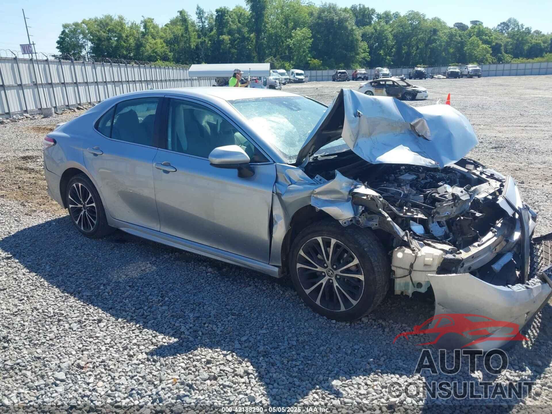 TOYOTA CAMRY 2020 - 4T1G11AK5LU983431