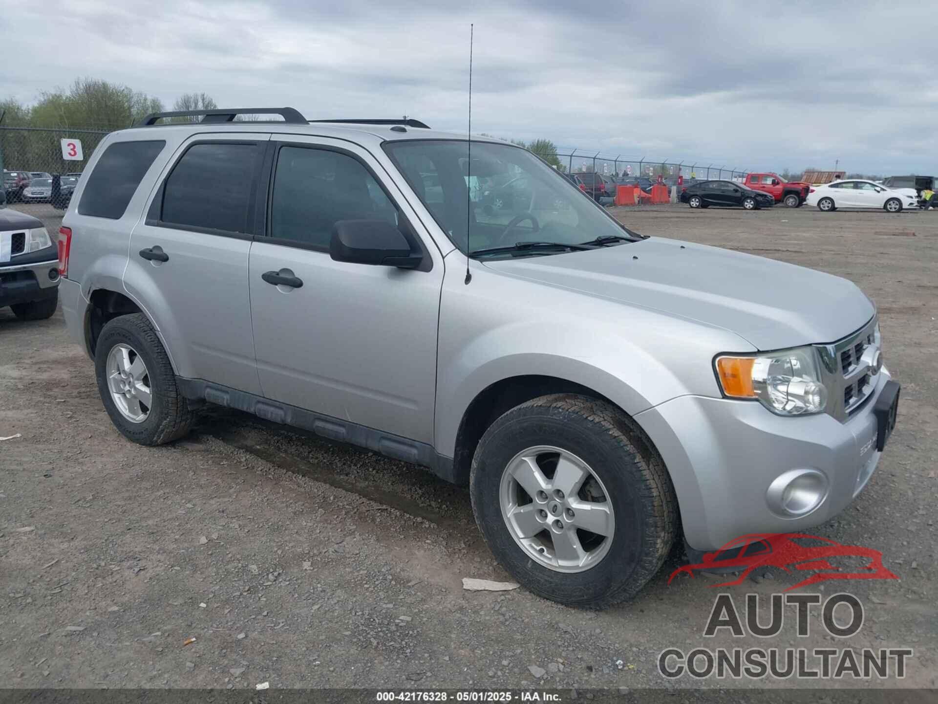 FORD ESCAPE 2010 - 1FMCU0D71AKD43510